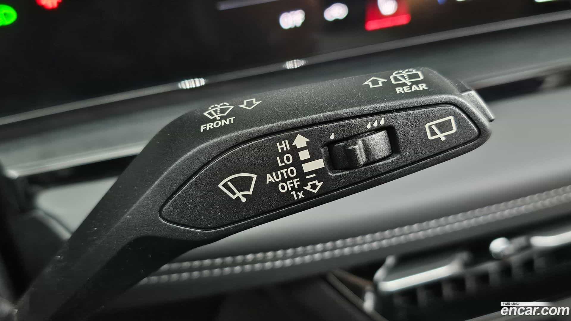 Q6 e-tron Audi 2025.8-OPTION-043