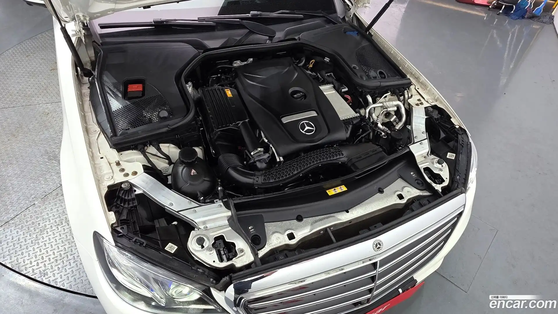 E-Class Mercedes-Benz 2019.3-OUTER-006