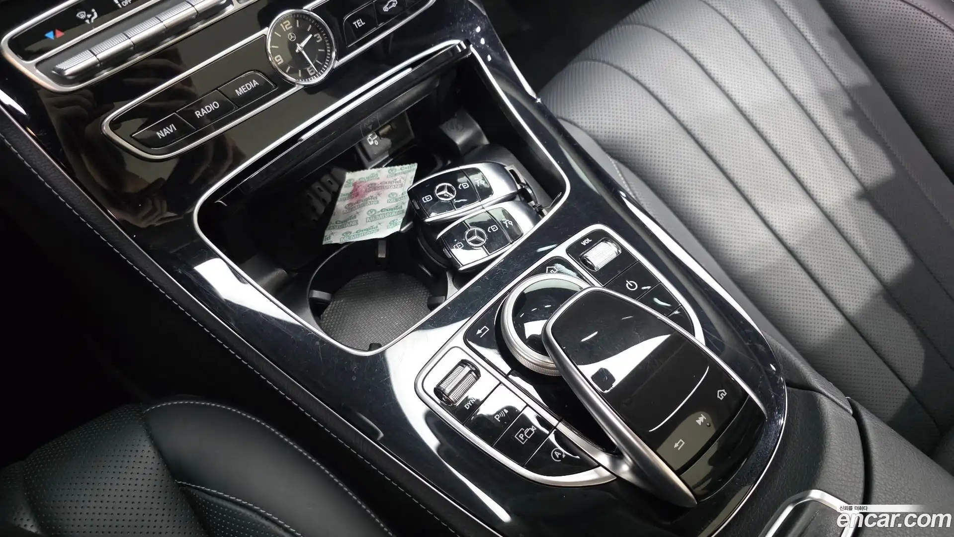 E-Class Mercedes-Benz 2019.3-OPTION-022