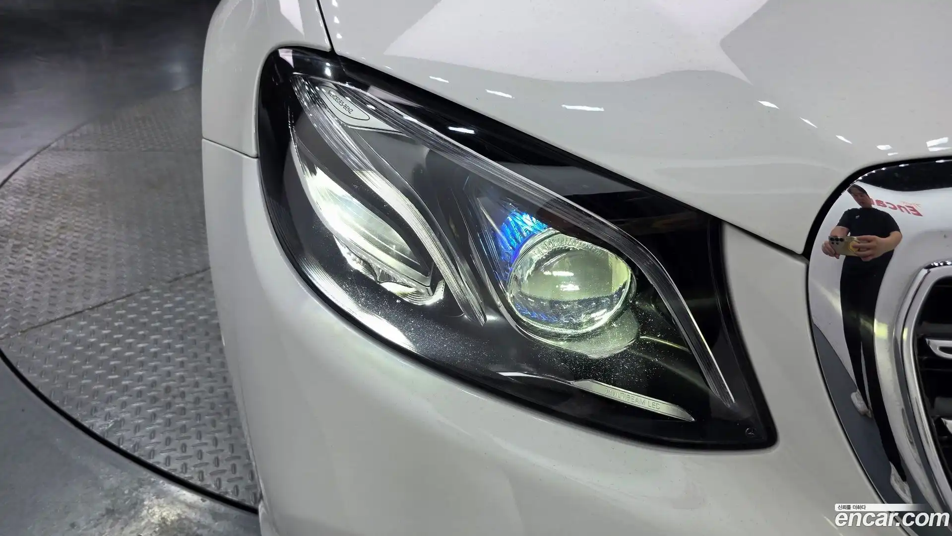 E-Class Mercedes-Benz 2019.3-OUTER-032