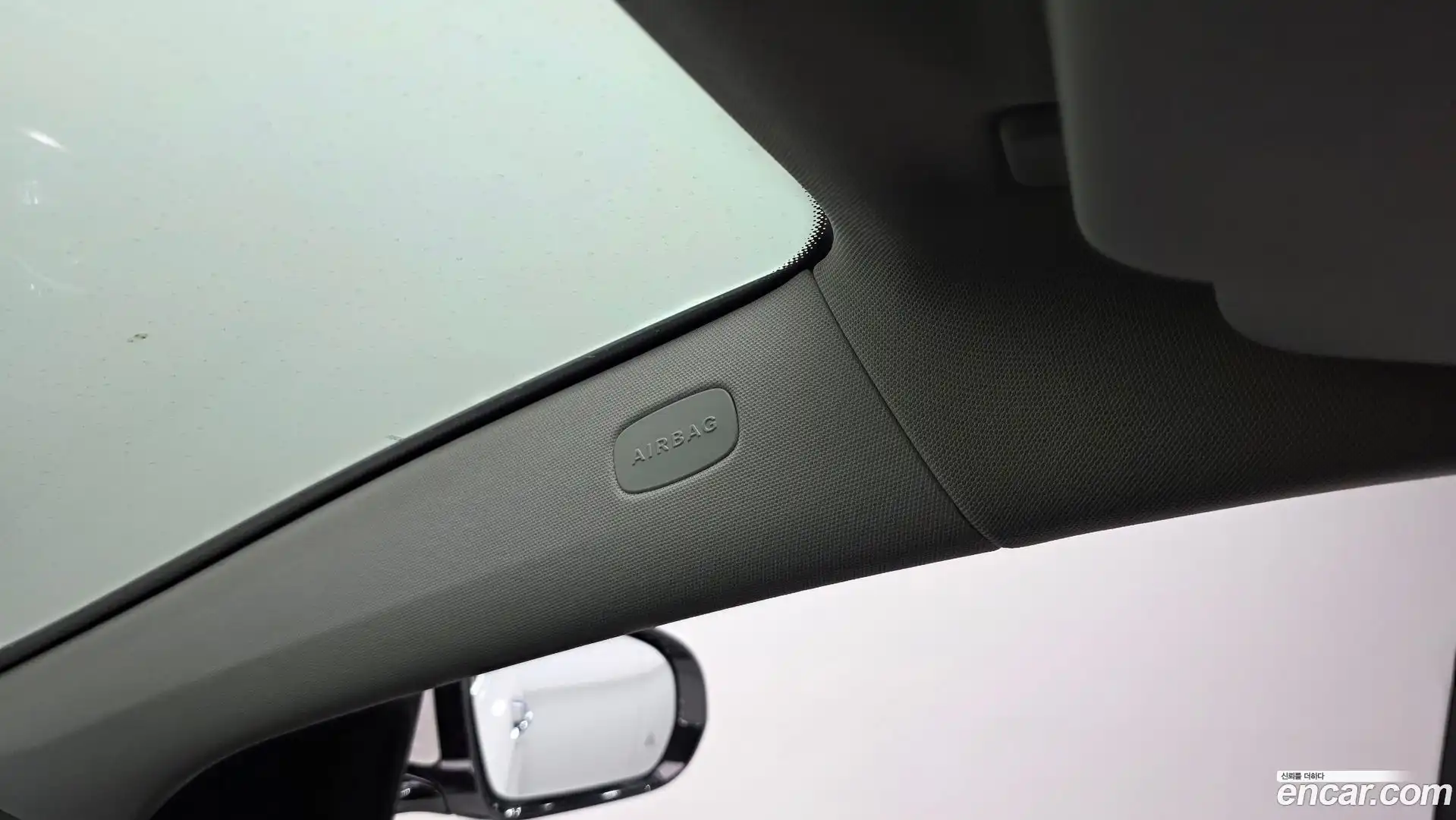 E-Class Mercedes-Benz 2019.3-OPTION-048