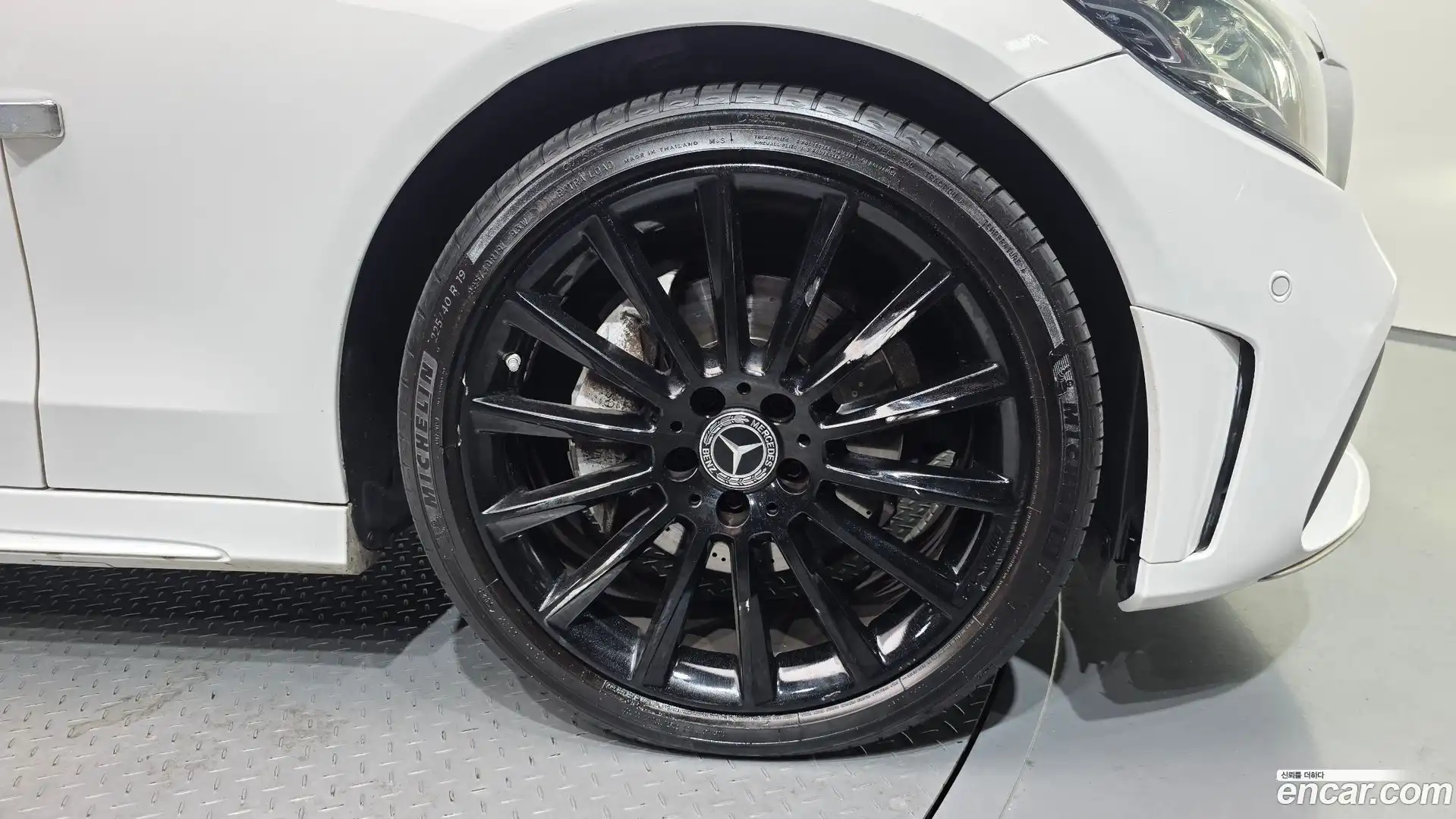 C-Class Mercedes-Benz 2019.8-OUTER-005
