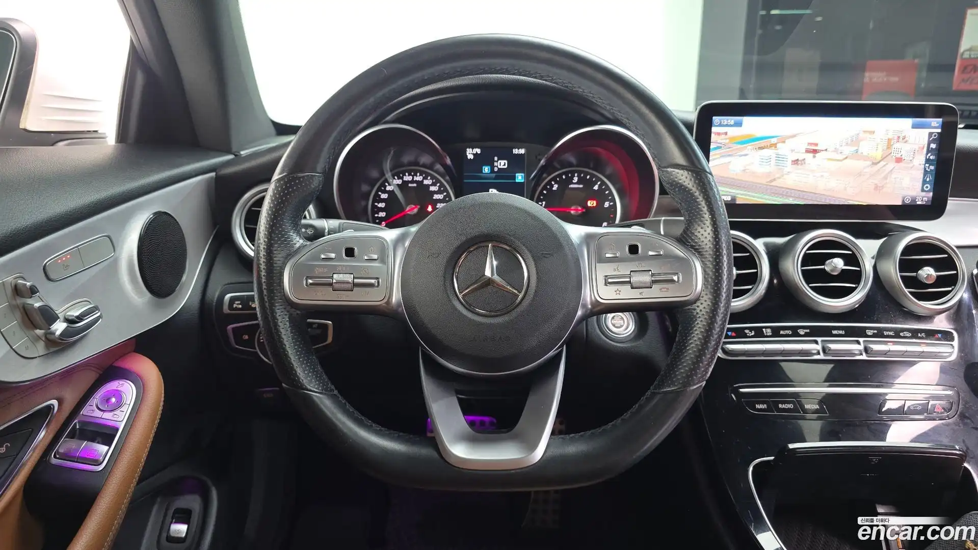C-Class Mercedes-Benz 2019.8-OPTION-017