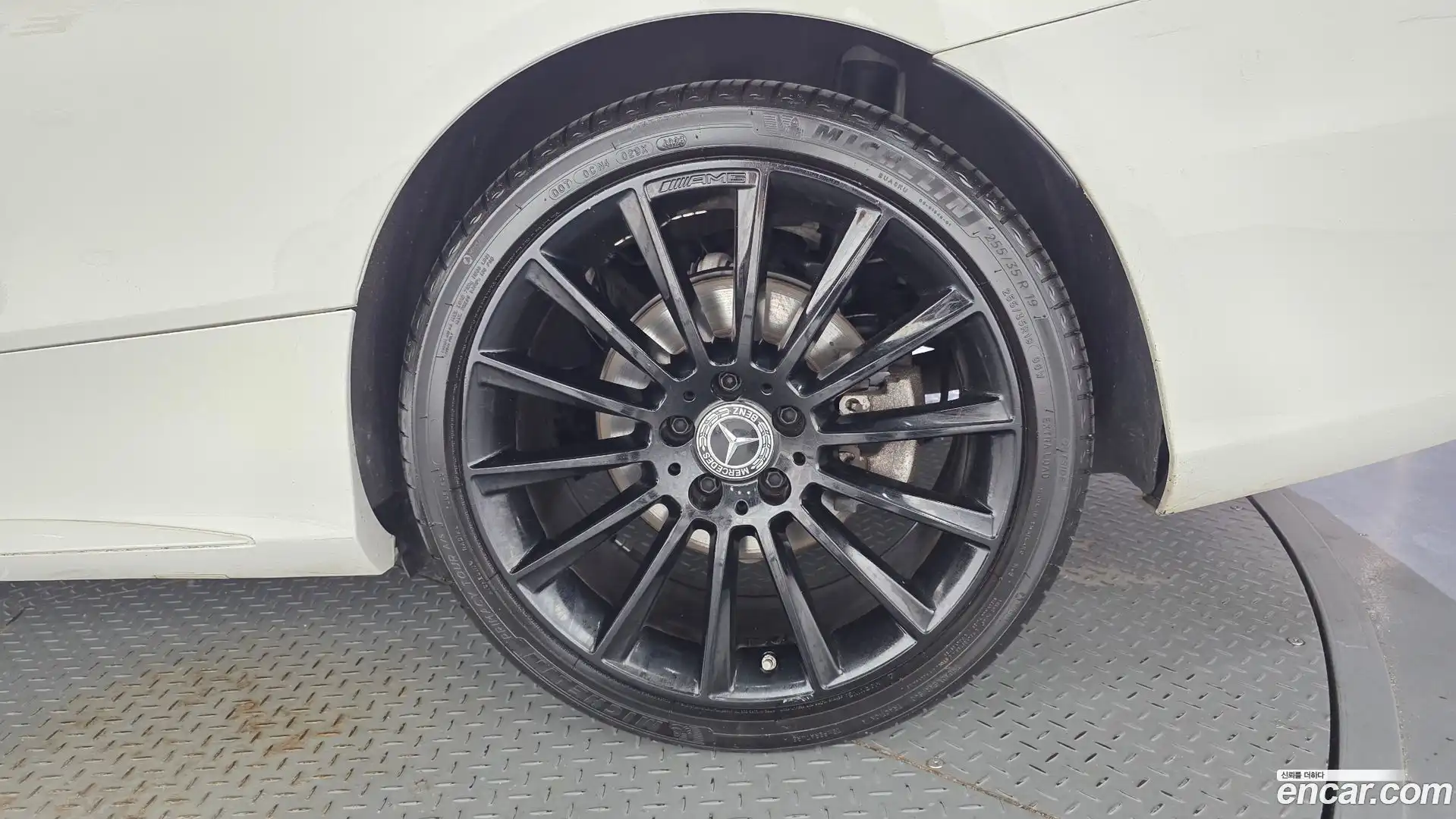 C-Class Mercedes-Benz 2019.8-OUTER-031