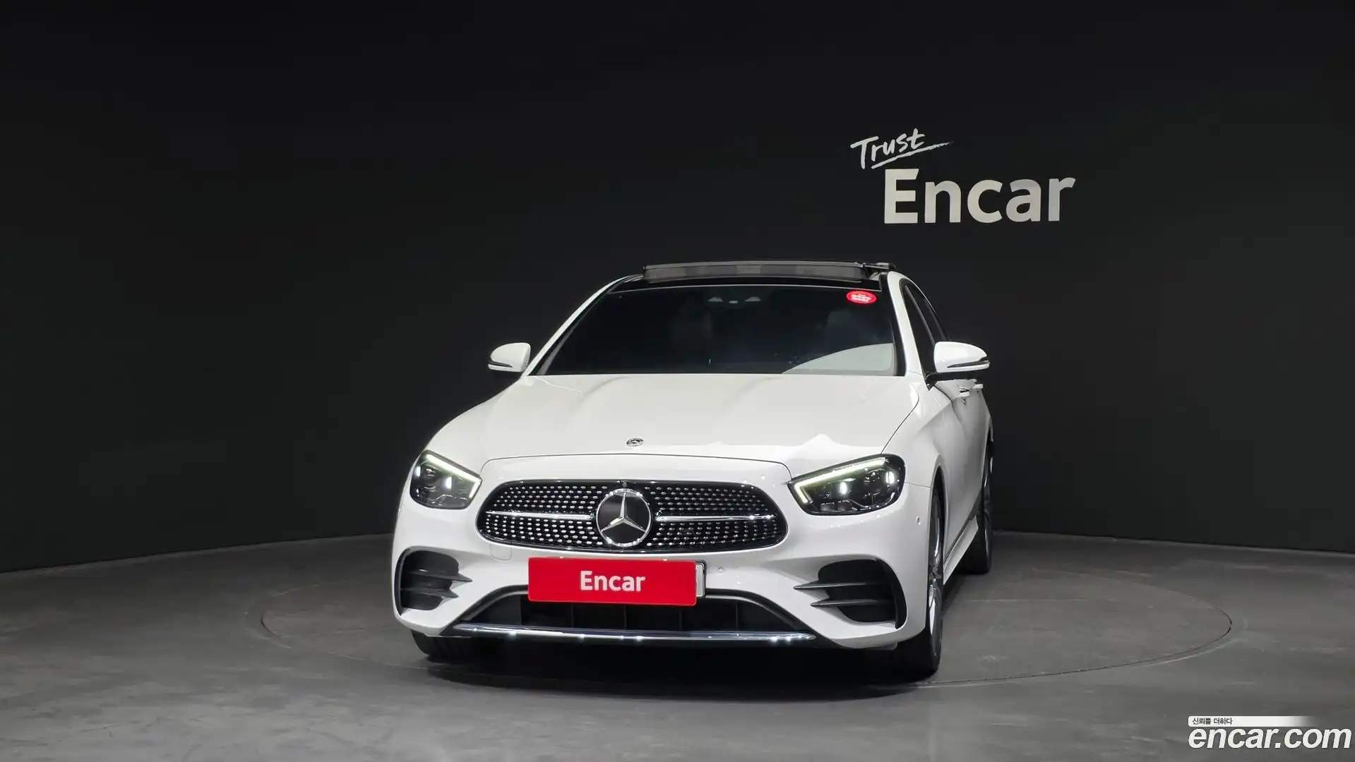 E-Class Mercedes-Benz 2020.10-OUTER-003