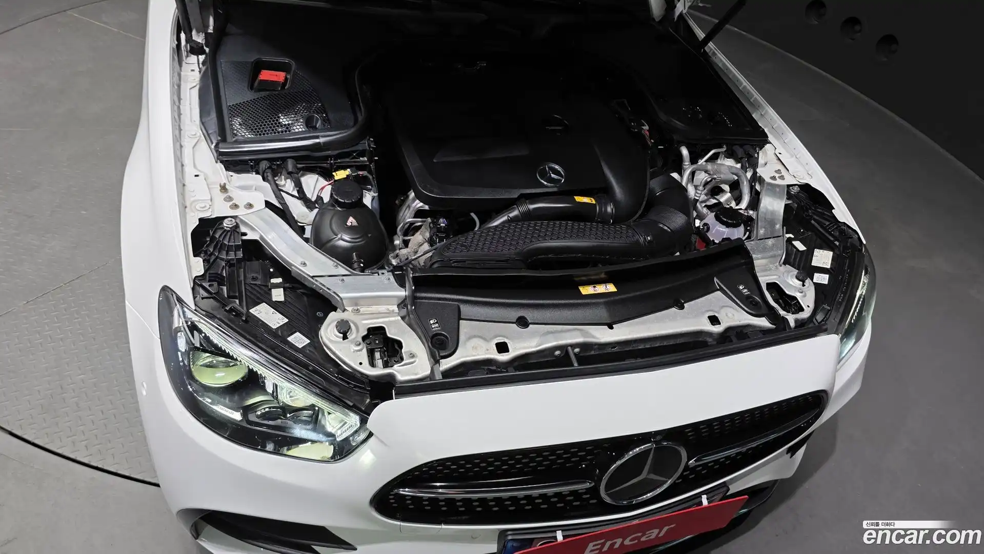 E-Class Mercedes-Benz 2020.10-OUTER-006