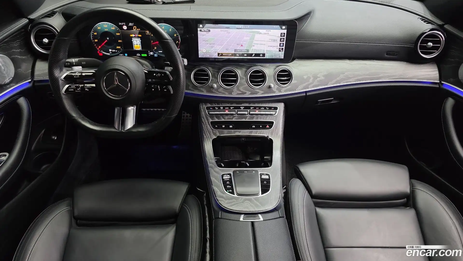 E-Class Mercedes-Benz 2020.10-INNER-007