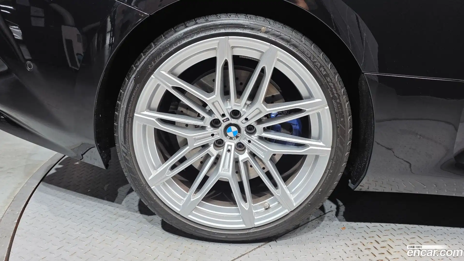 M2 BMW 2025.7-OUTER-005