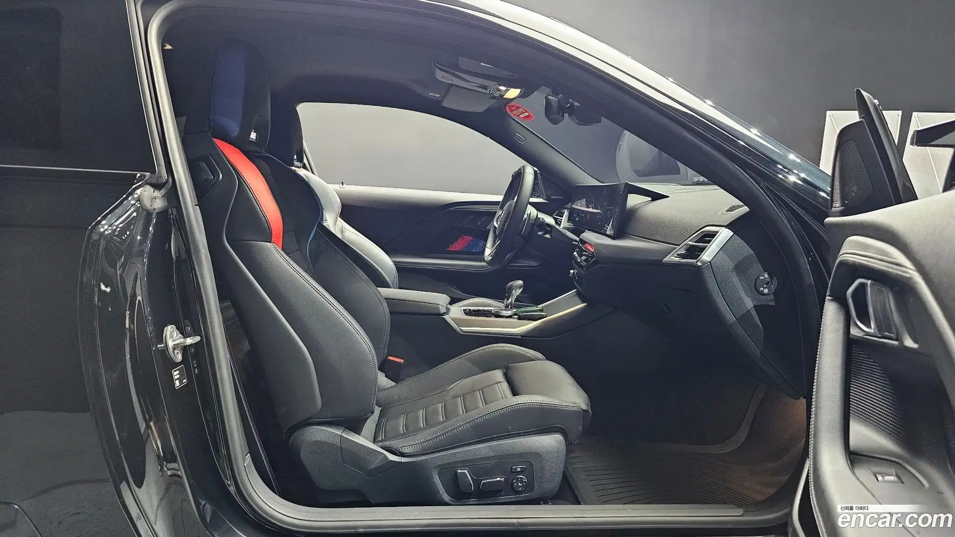 M2 BMW 2025.7-INNER-036
