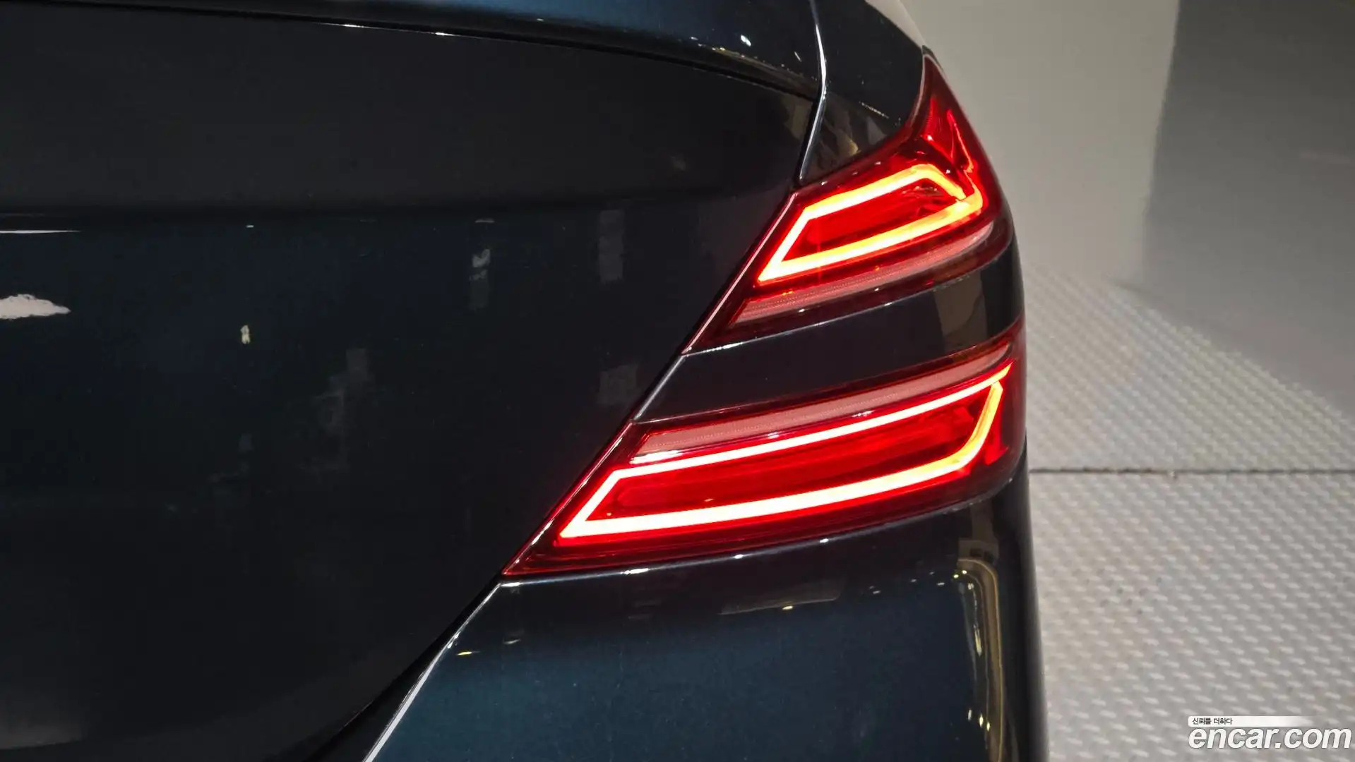 G70 Genesis 2021.5-OUTER-033