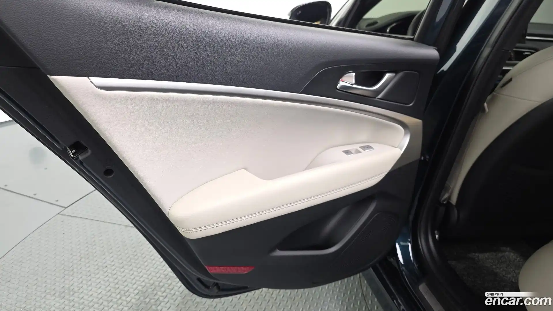G70 Genesis 2021.5-INNER-035