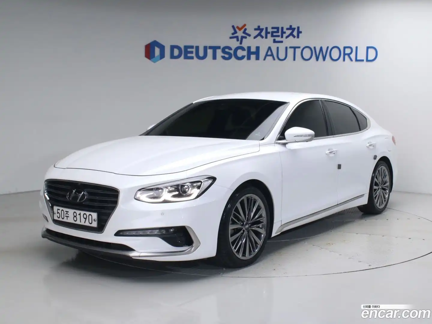 Grandeur Hyundai 2017.9-OUTER-001