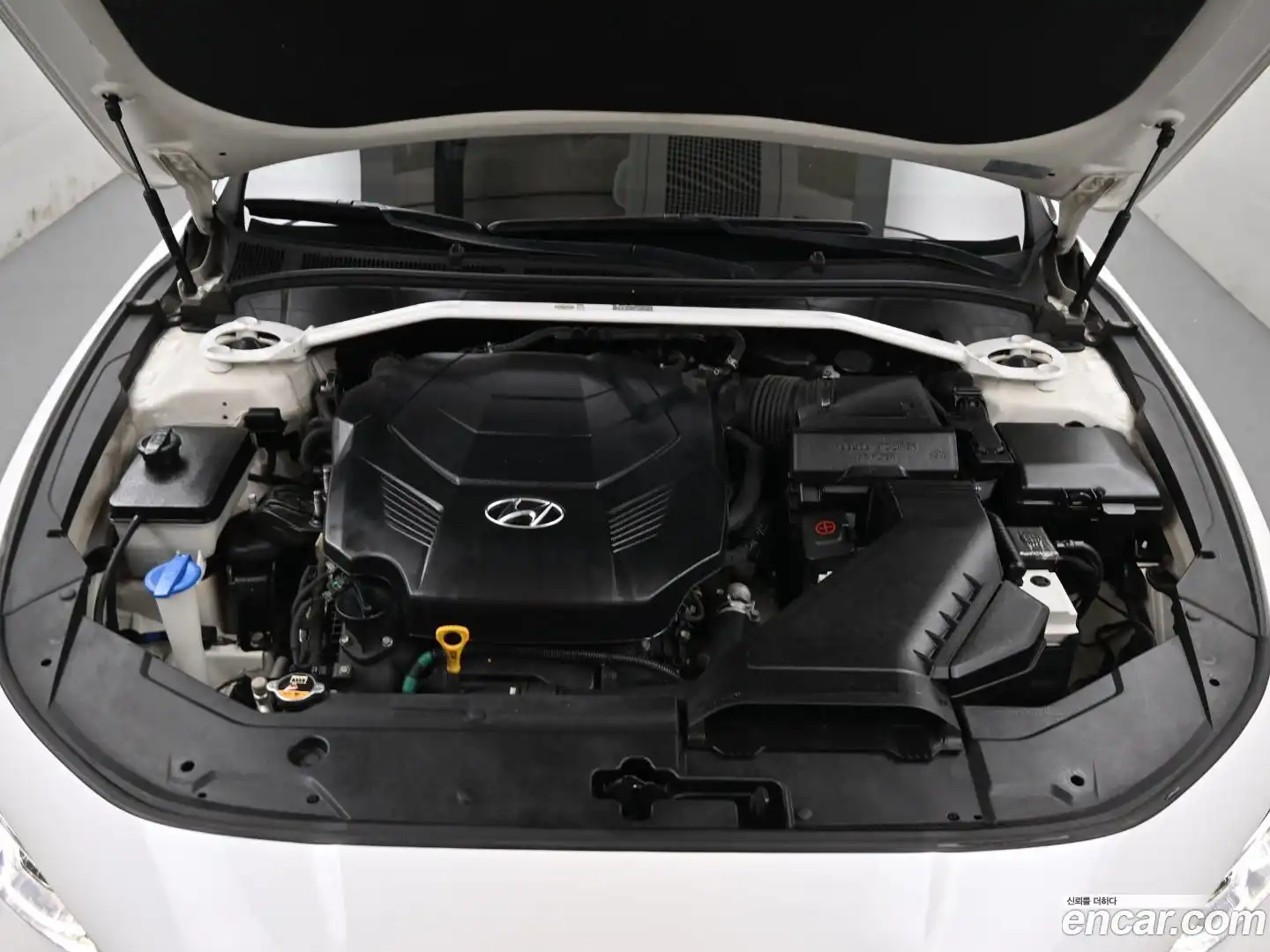 Grandeur Hyundai 2017.9-OUTER-006
