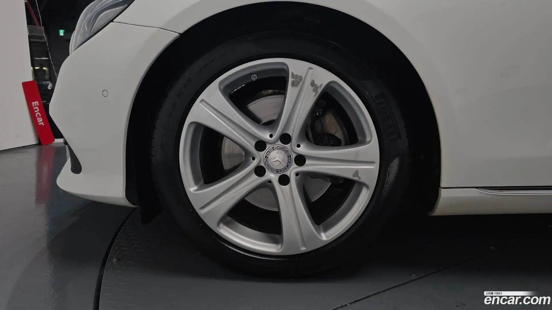 E-Class Mercedes-Benz 2017.3-OUTER-005