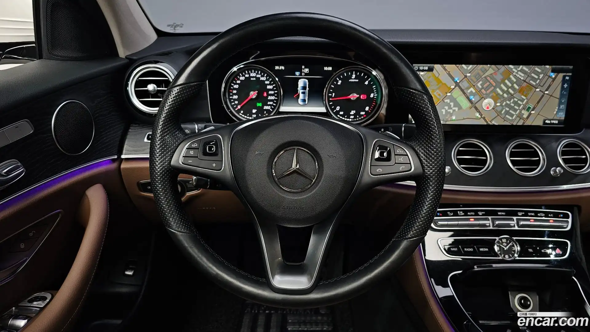 E-Class Mercedes-Benz 2017.3-OPTION-017