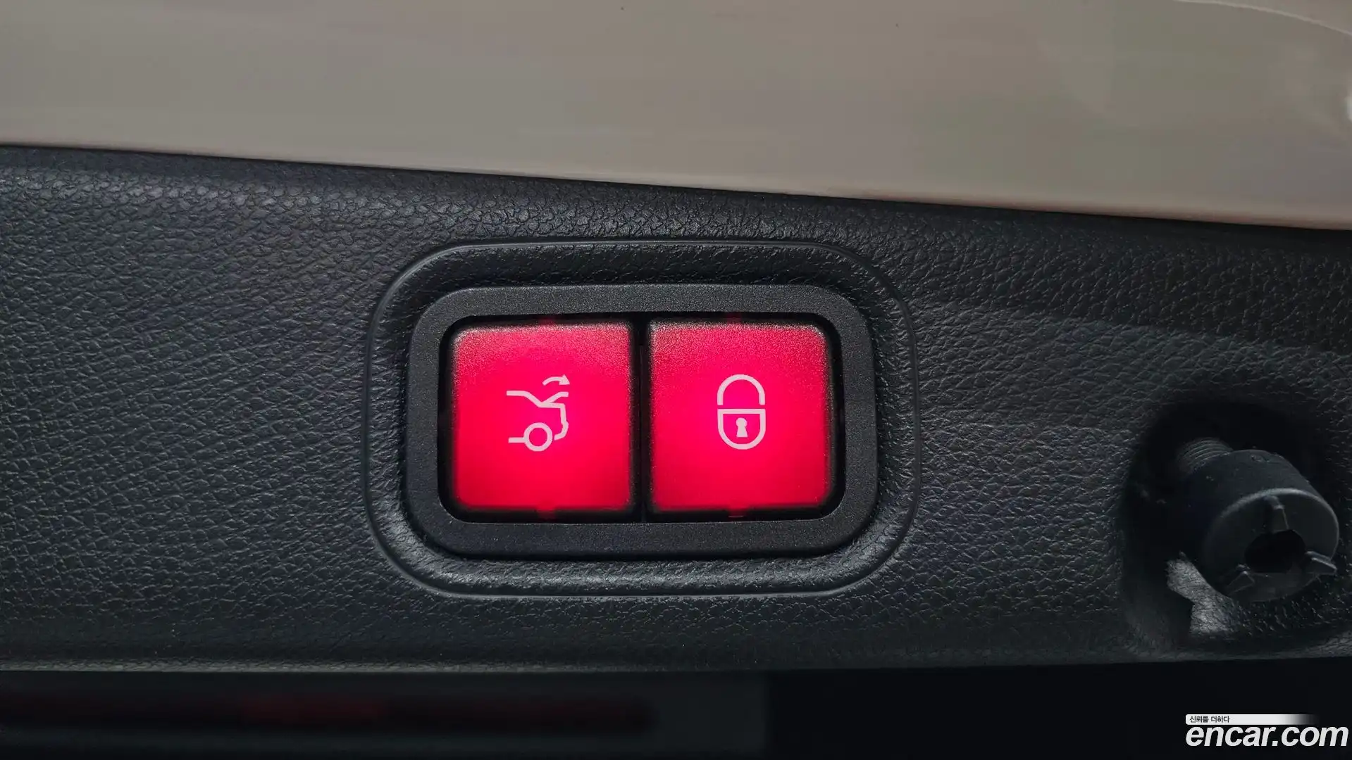 E-Class Mercedes-Benz 2017.3-OPTION-024