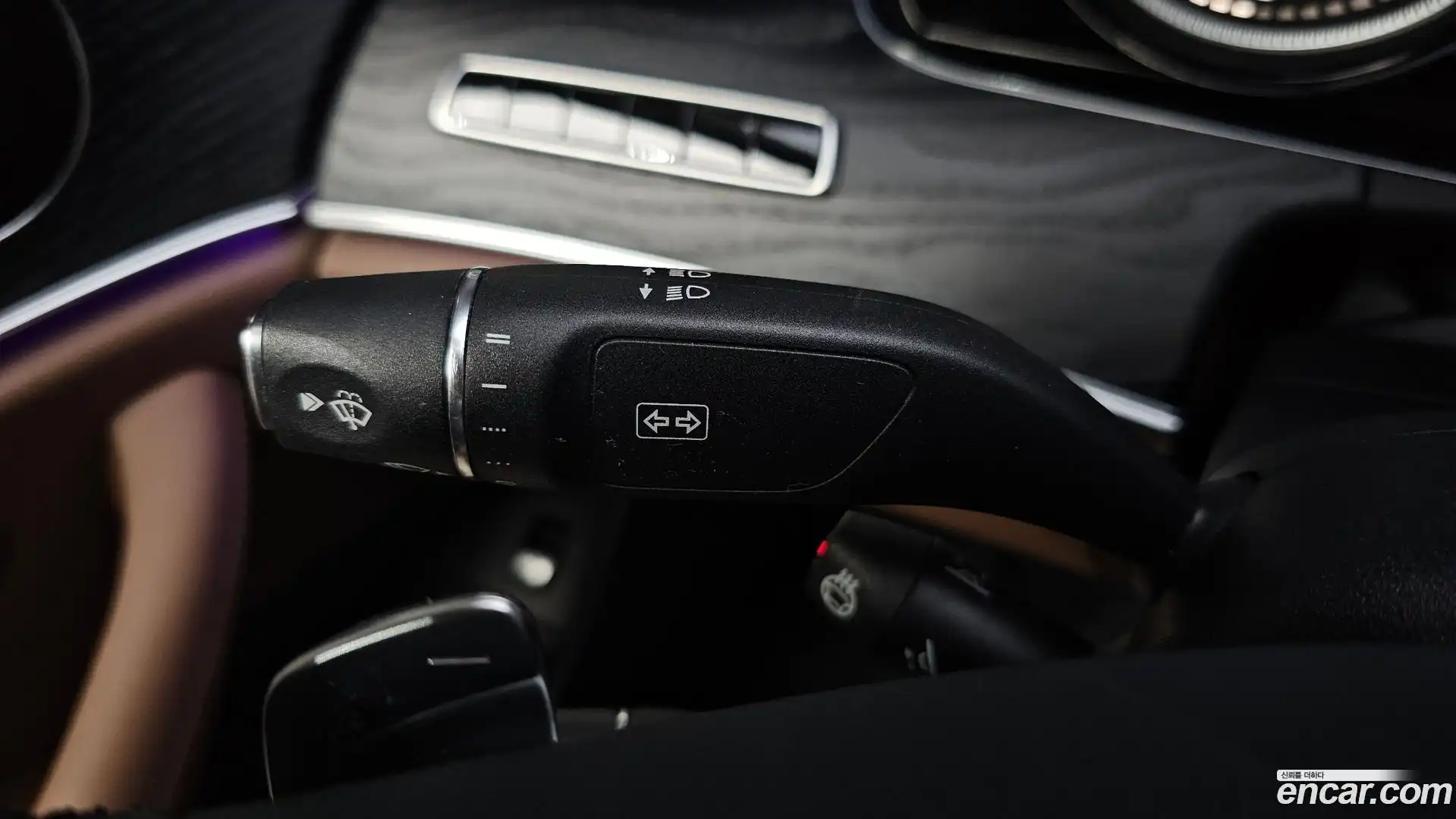 E-Class Mercedes-Benz 2017.3-OPTION-043