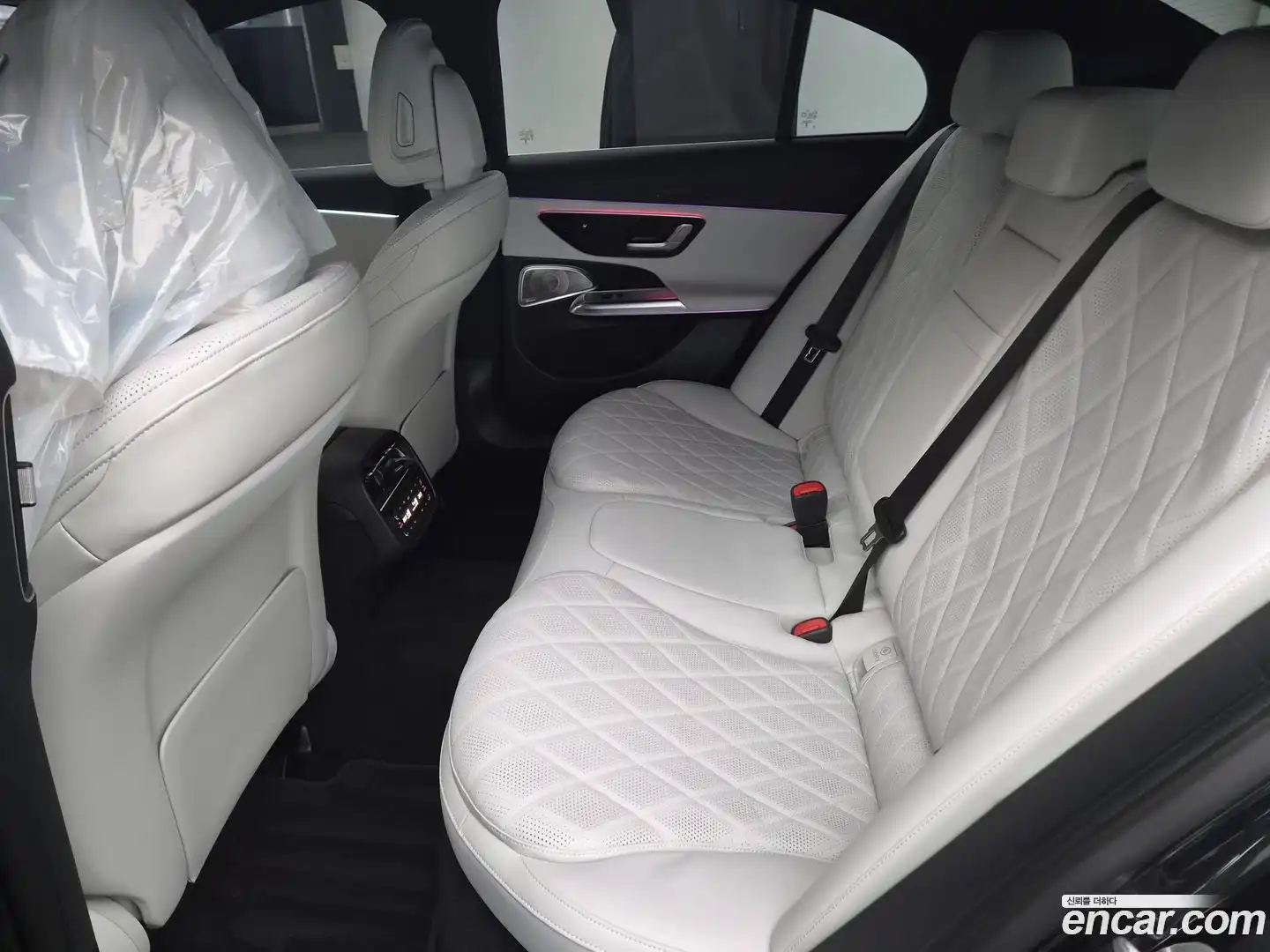 E-Class Mercedes-Benz 2026.1-OPTION-015