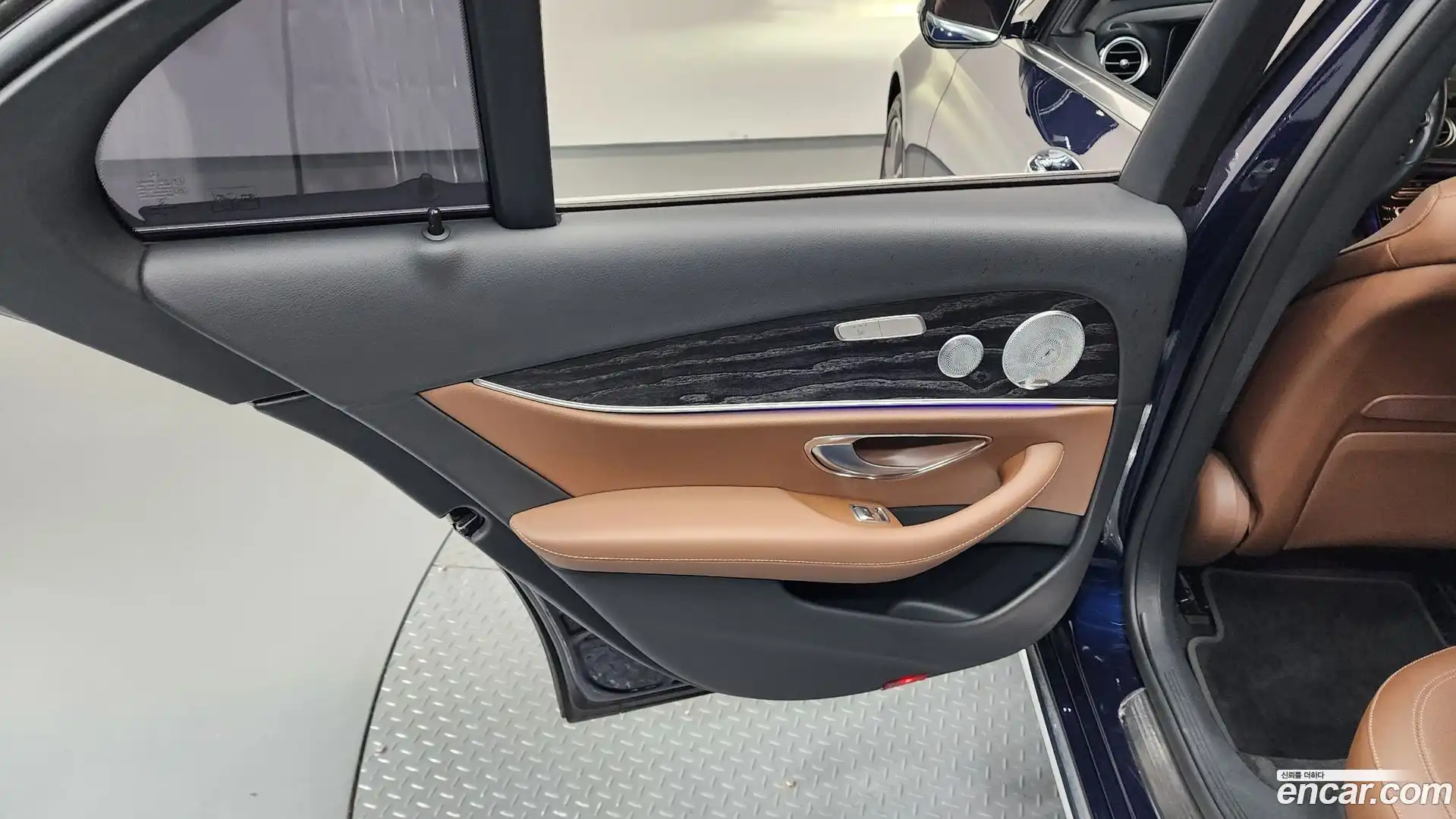 E-Class Mercedes-Benz 2018.11-INNER-035