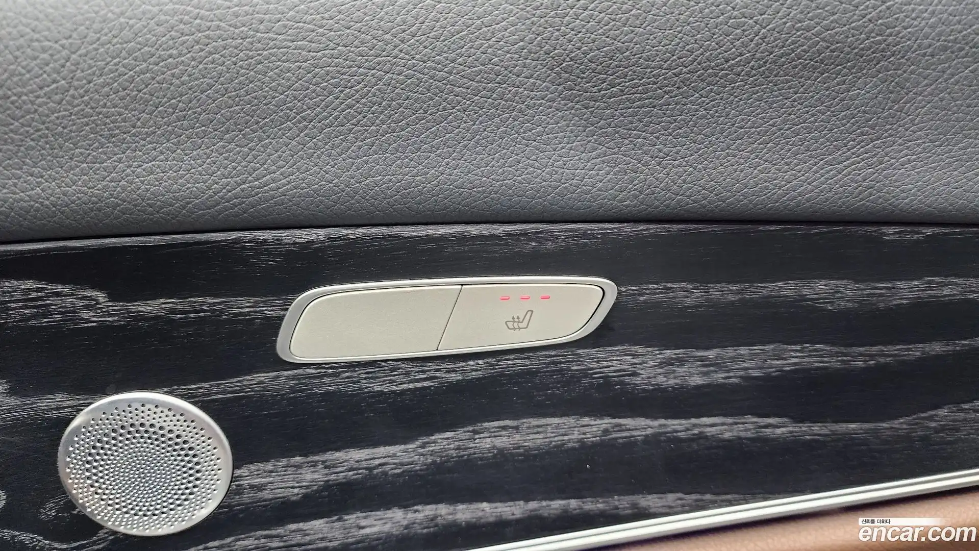 E-Class Mercedes-Benz 2018.11-OPTION-047