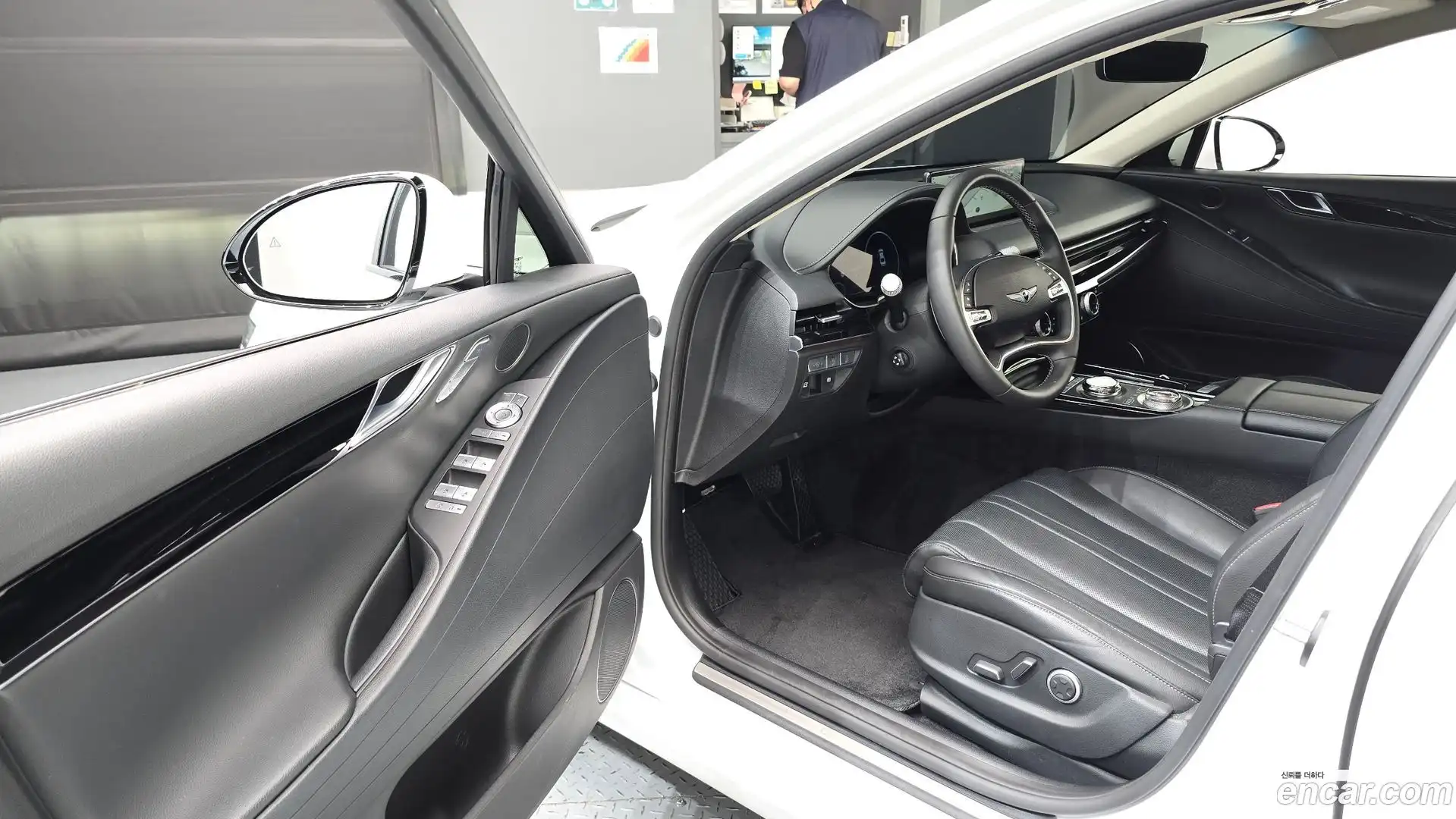 G80 Genesis 2023.6-INNER-010