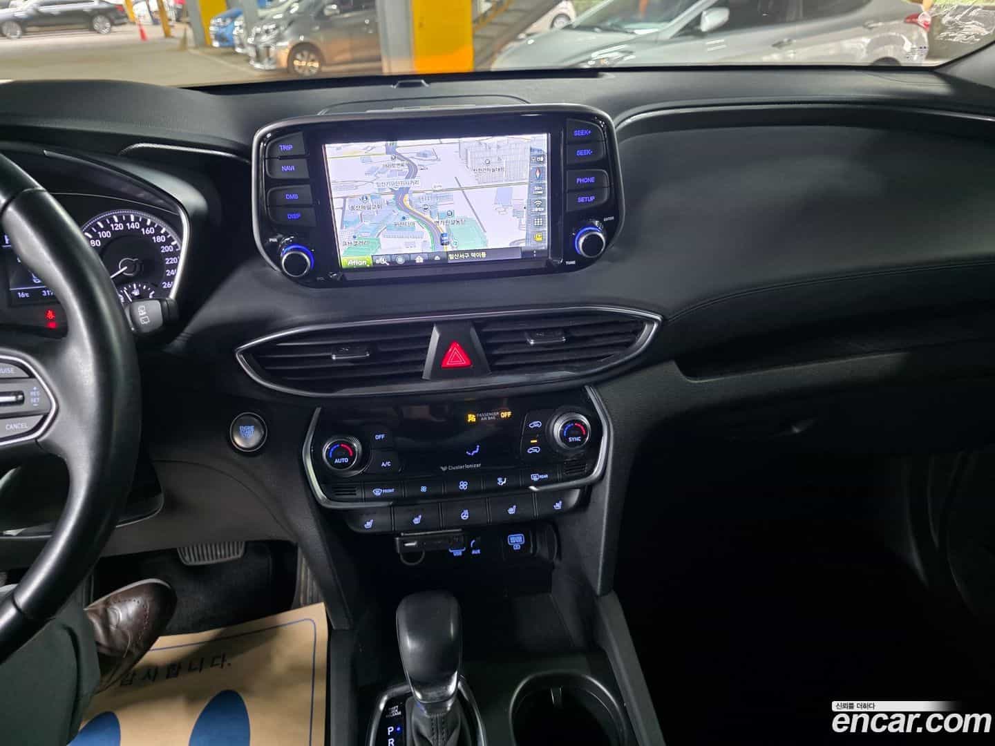 Santafe Hyundai 2018.8-INNER-009