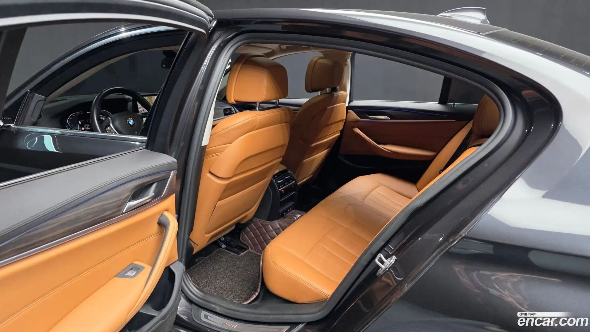 5-Series BMW 2020.1-INNER-036