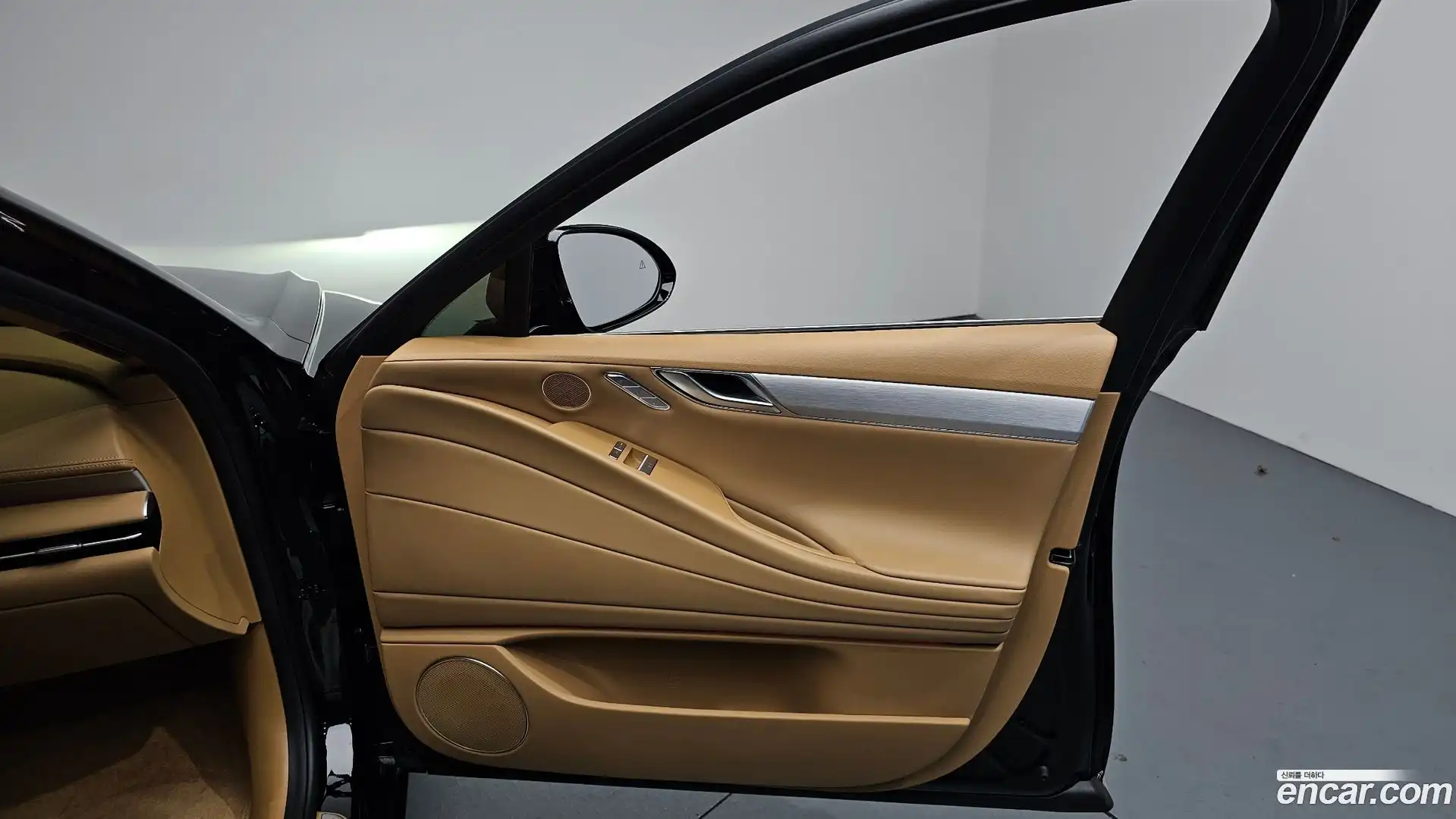 G80 Genesis 2024.3-INNER-034