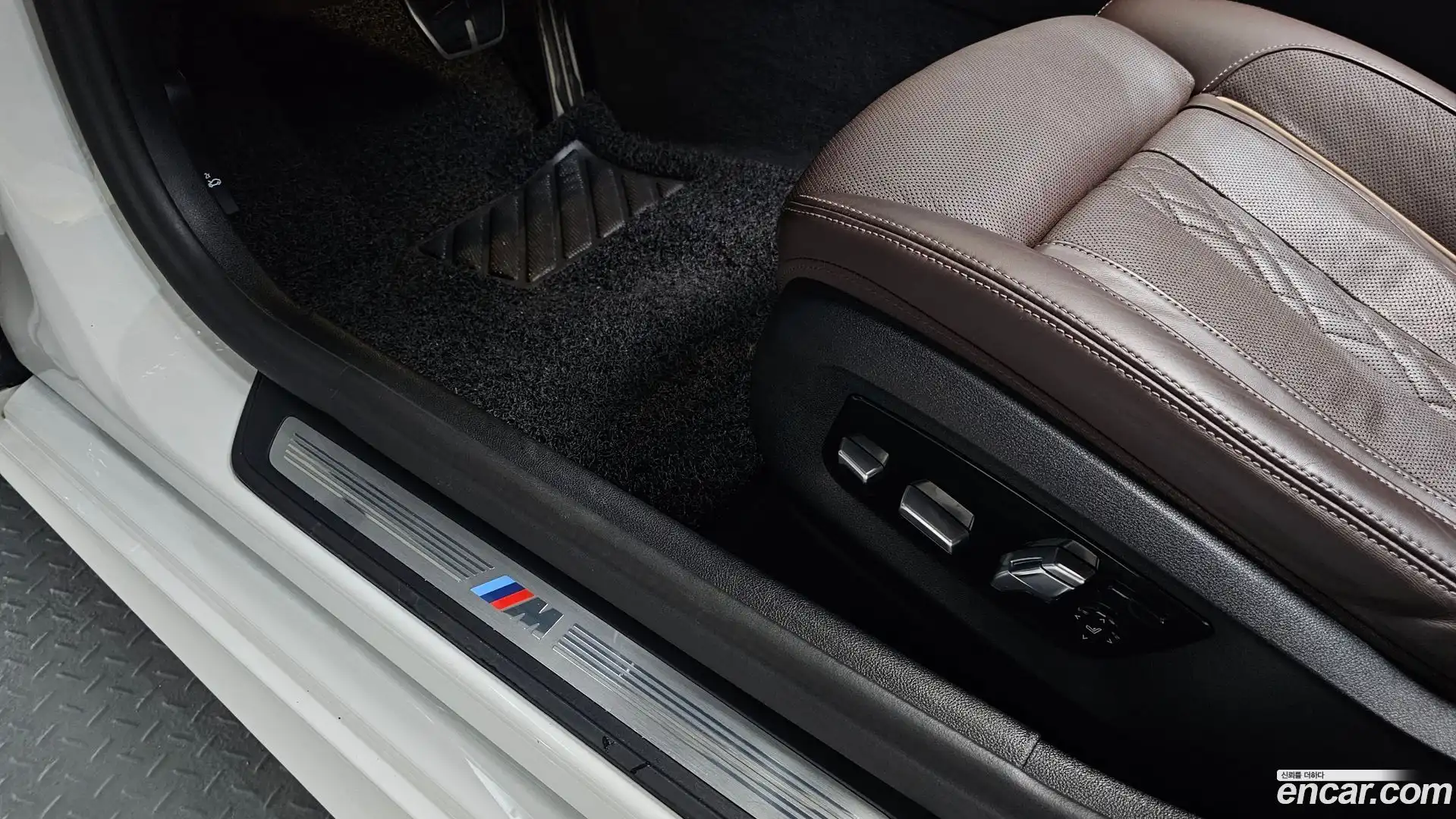 5-Series BMW 2023.4-OPTION-044