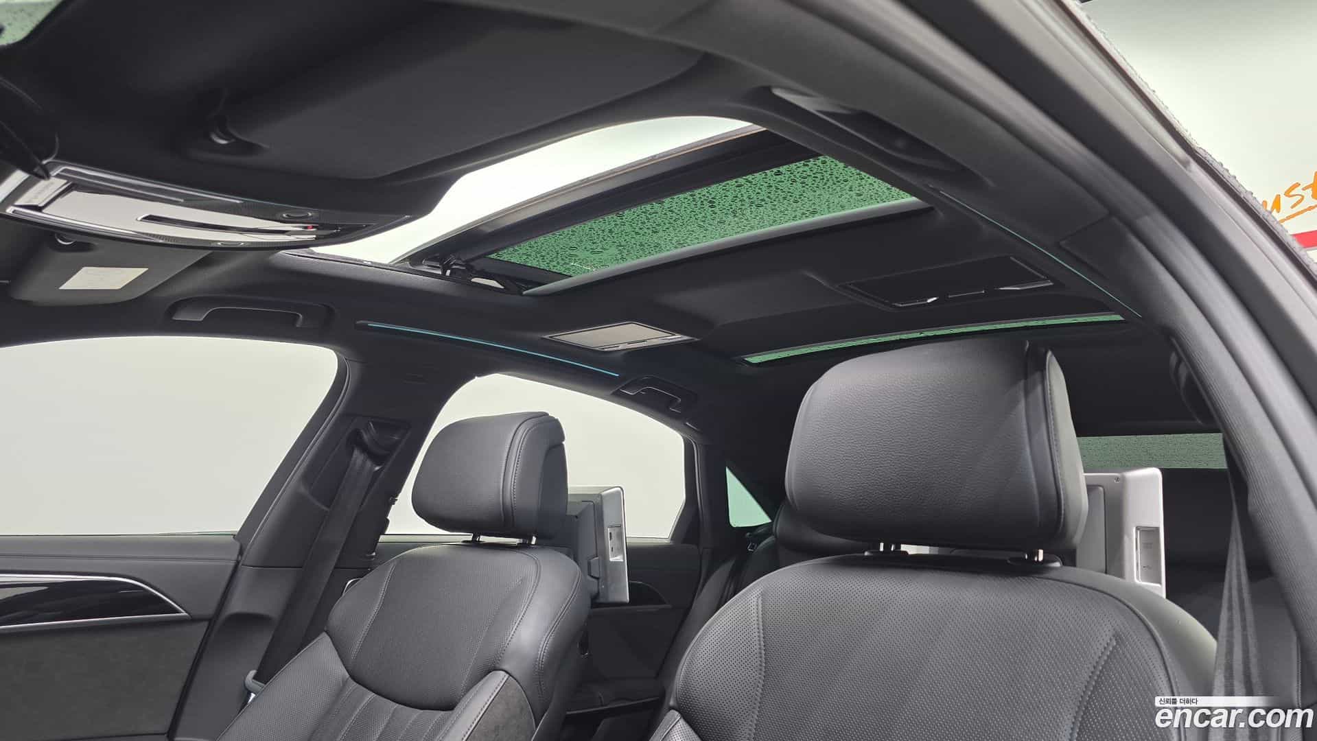 A8 Audi 2021.11-OPTION-022