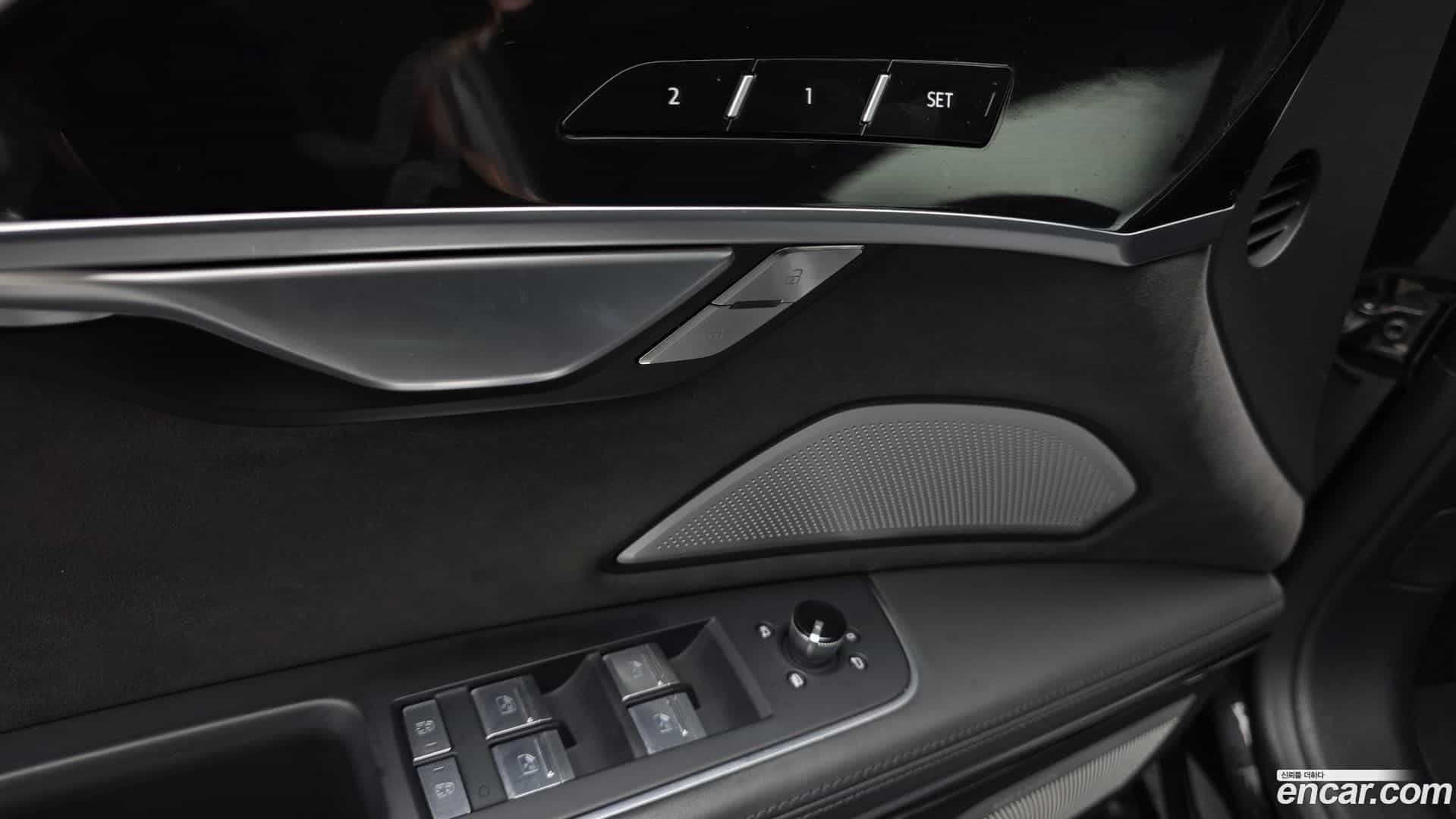 A8 Audi 2021.11-OPTION-042