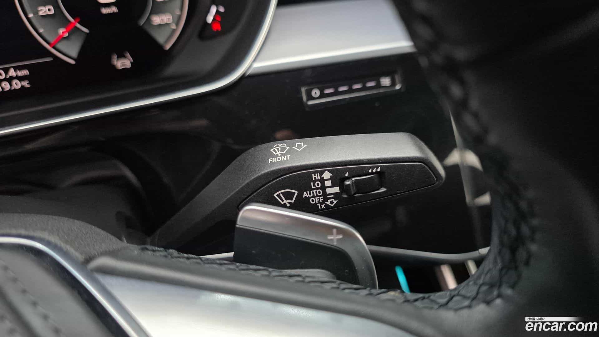 A8 Audi 2021.11-OPTION-043