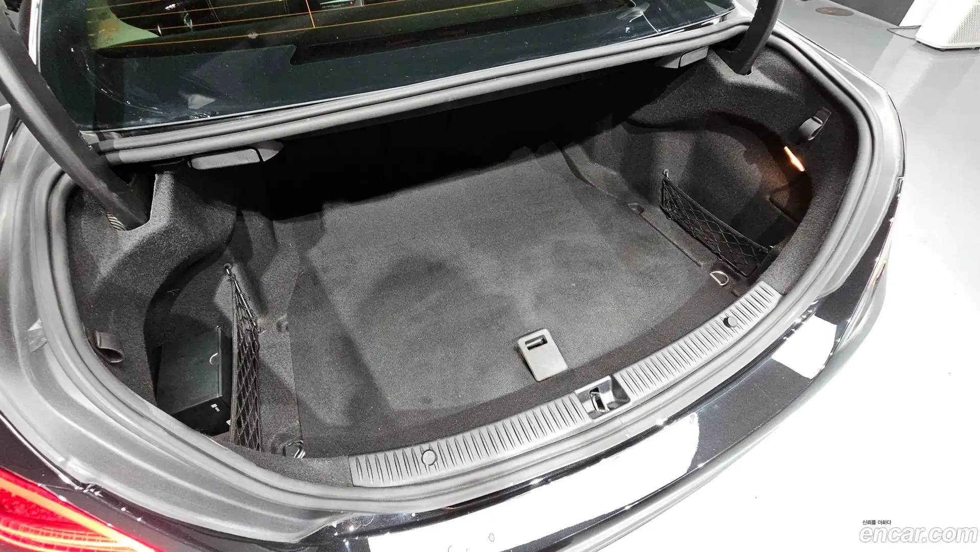 C-Class Mercedes-Benz 2018.11-OPTION-024