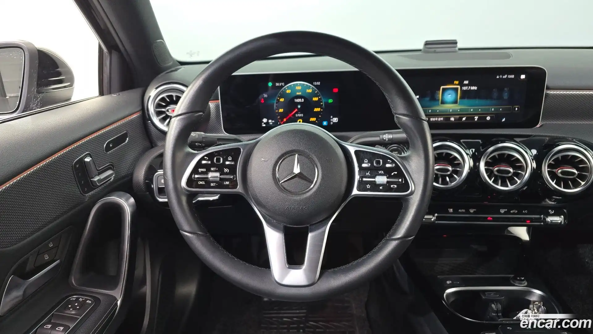 A-Class Mercedes-Benz 2020.2-OPTION-018