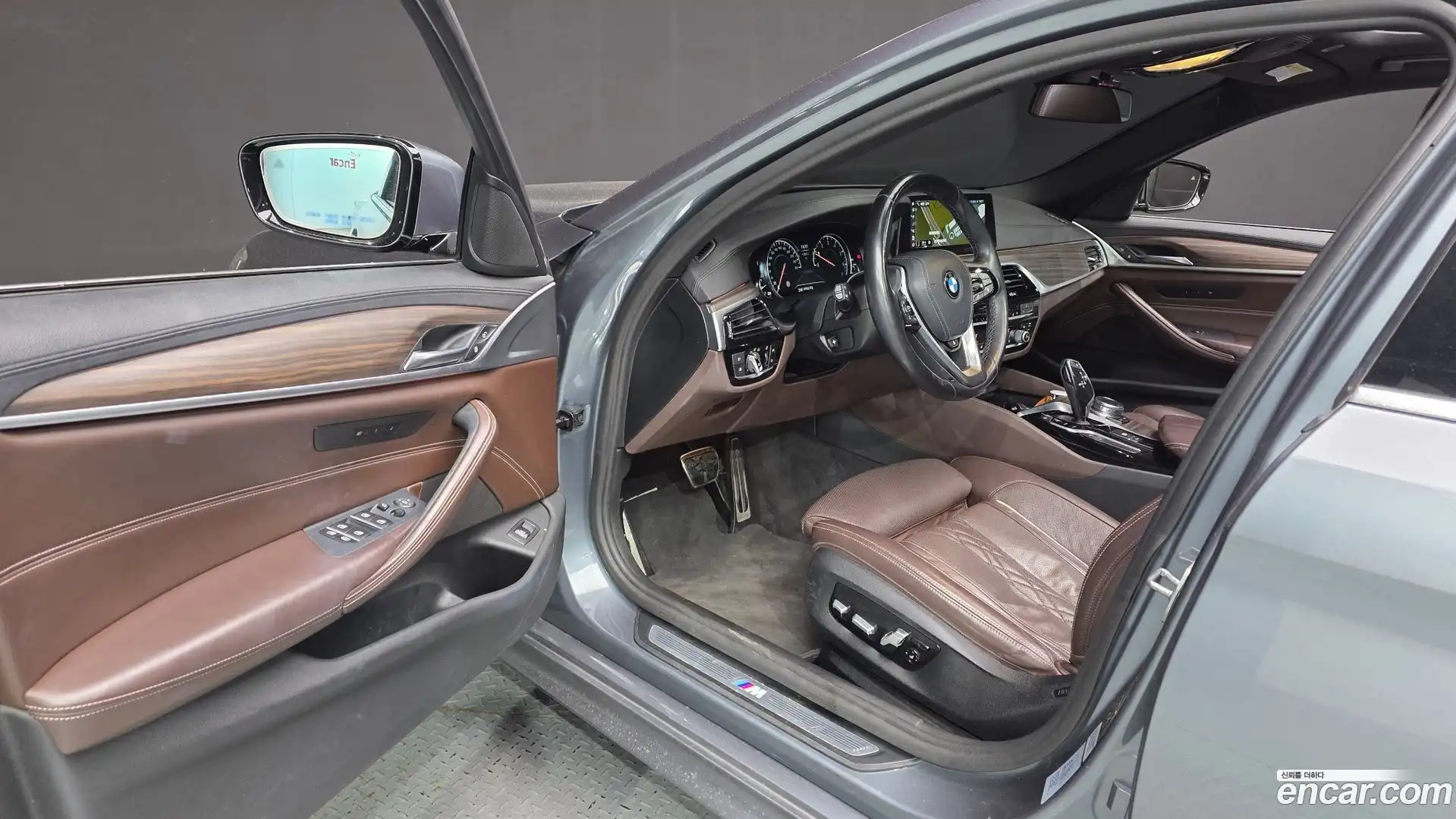 5-Series BMW 2017.10-INNER-010