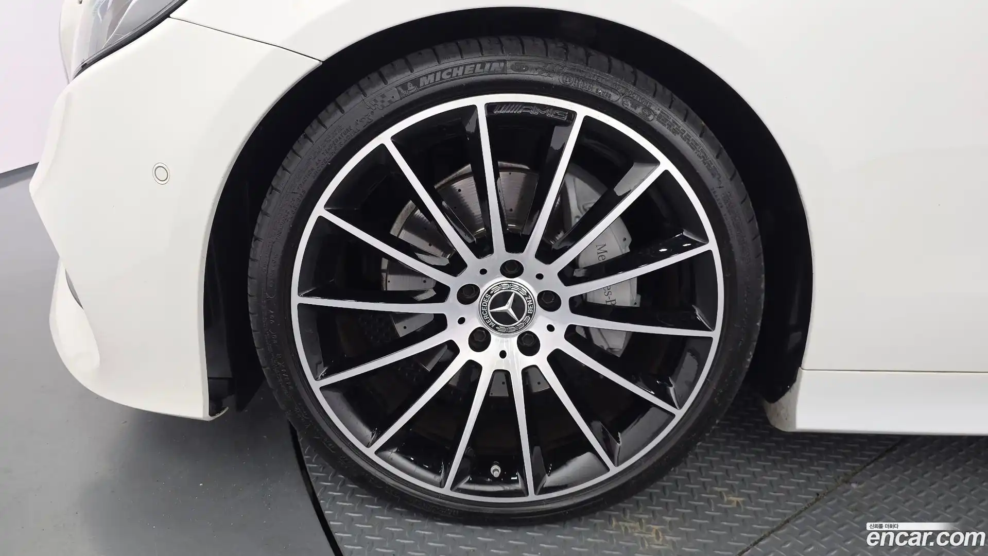 E-Class Mercedes-Benz 2020.5-OUTER-005