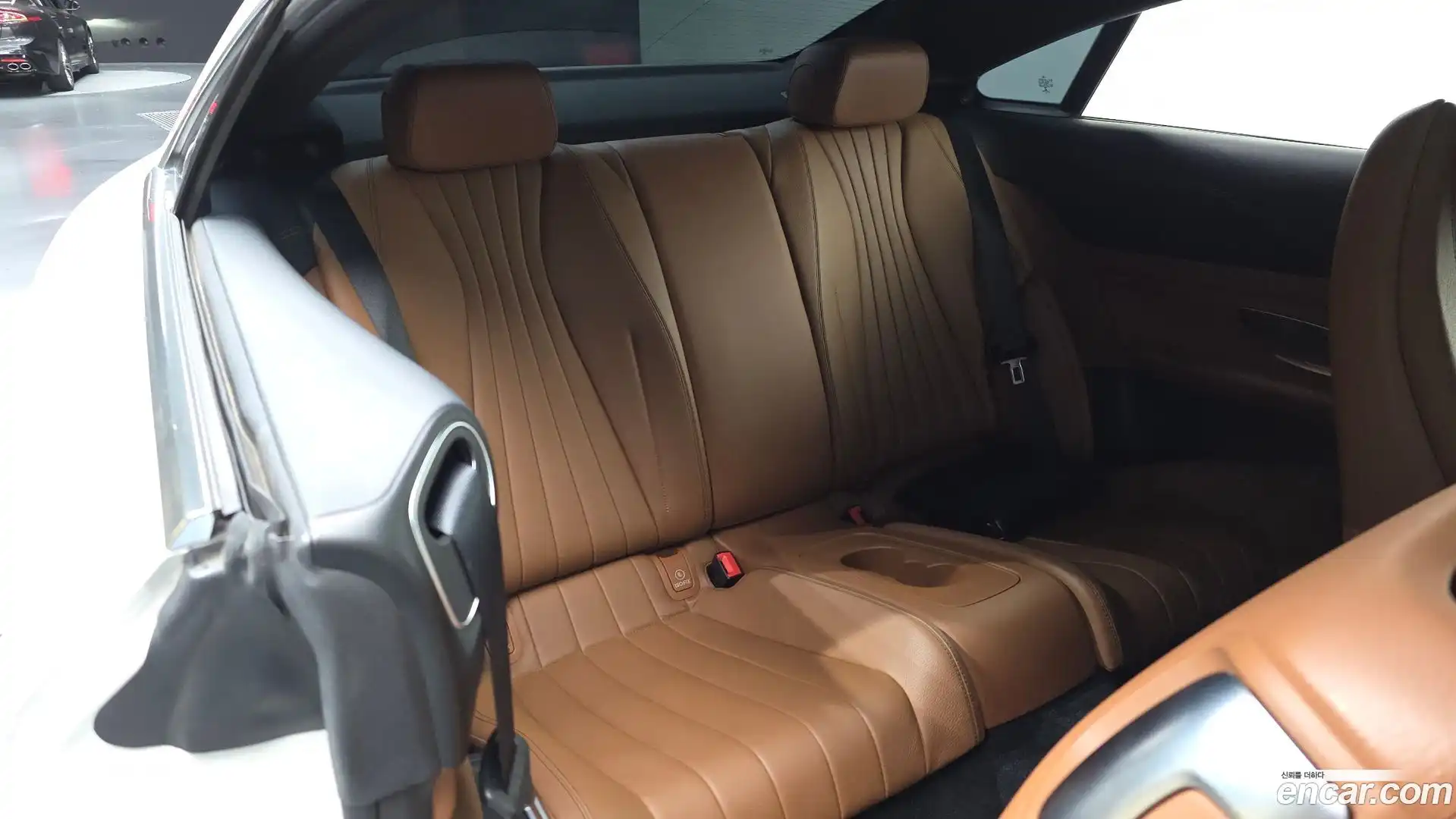 E-Class Mercedes-Benz 2020.5-OPTION-016