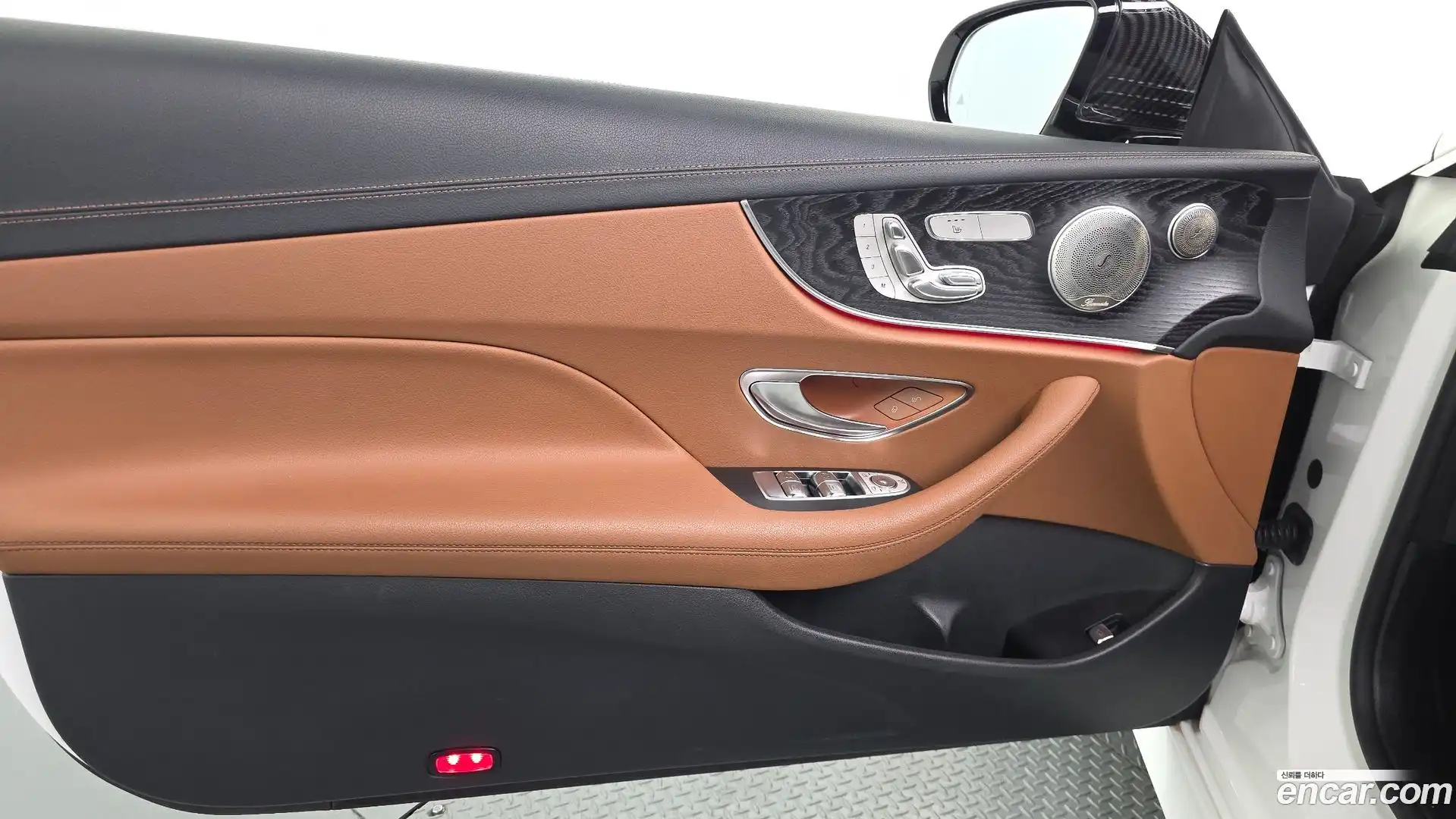 E-Class Mercedes-Benz 2020.5-INNER-034