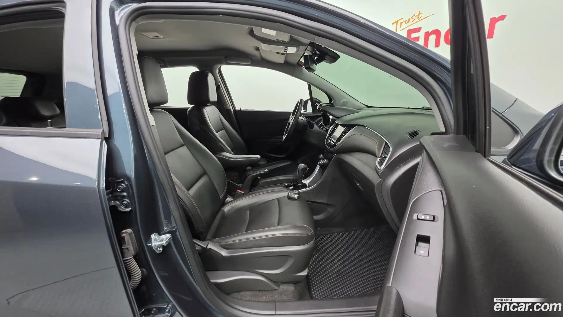 Trax Chevrolet 2022.0-INNER-010