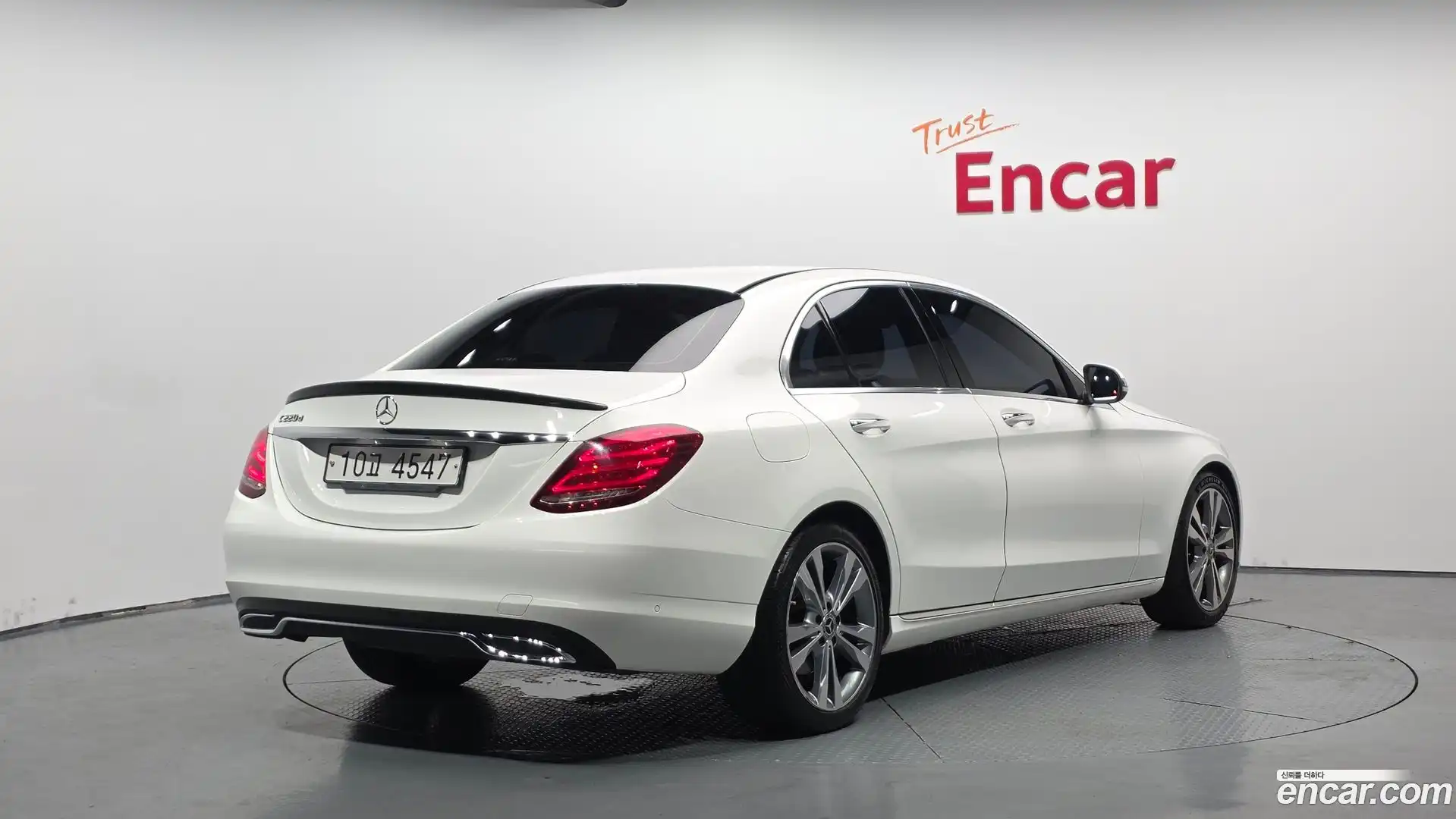 C-Class Mercedes-Benz 2017.6-OUTER-002