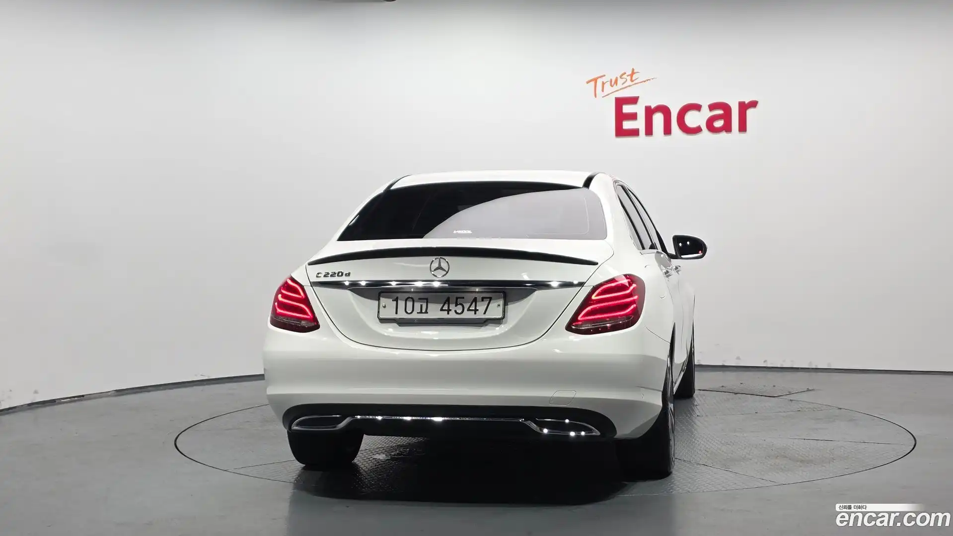 C-Class Mercedes-Benz 2017.6-OUTER-004