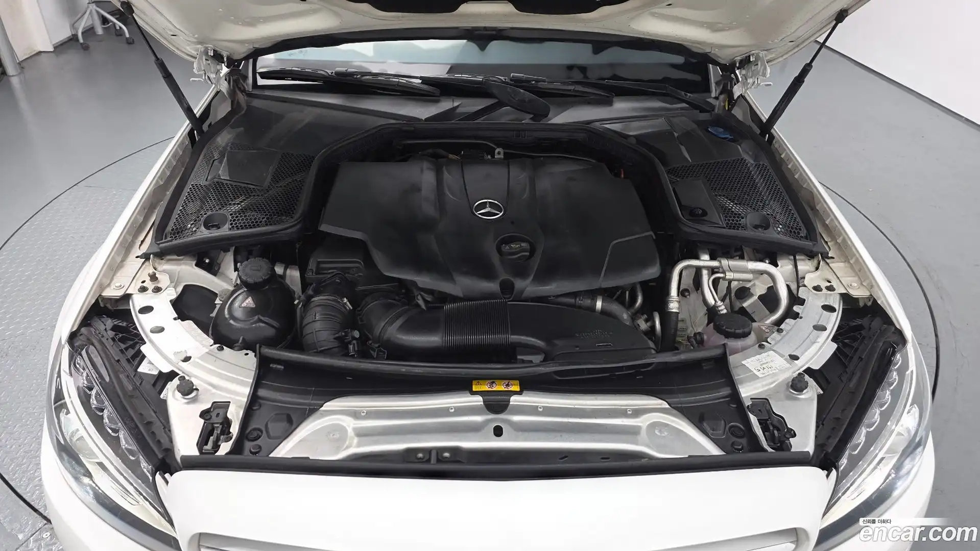 C-Class Mercedes-Benz 2017.6-OUTER-006
