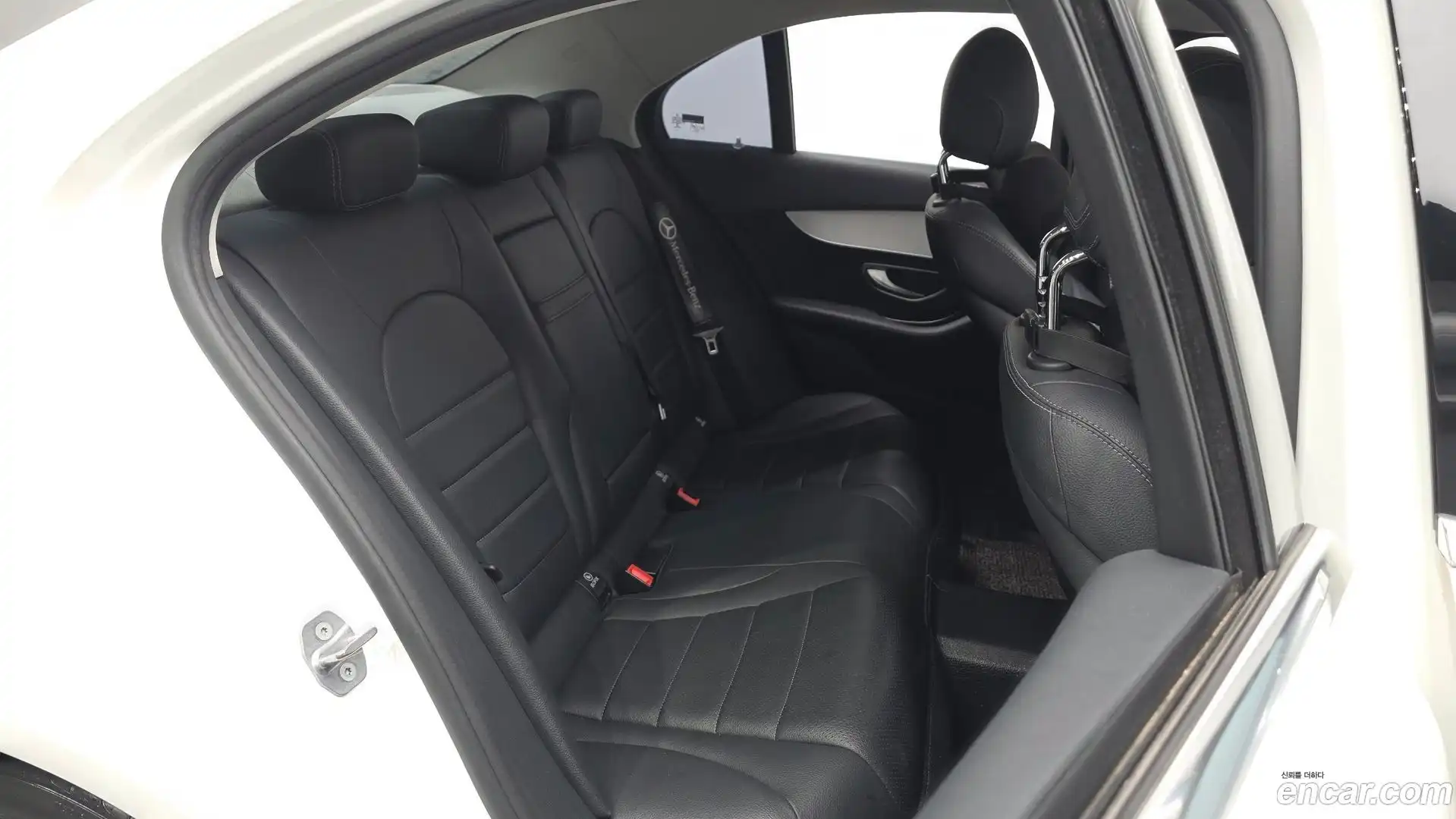 C-Class Mercedes-Benz 2017.6-OPTION-015