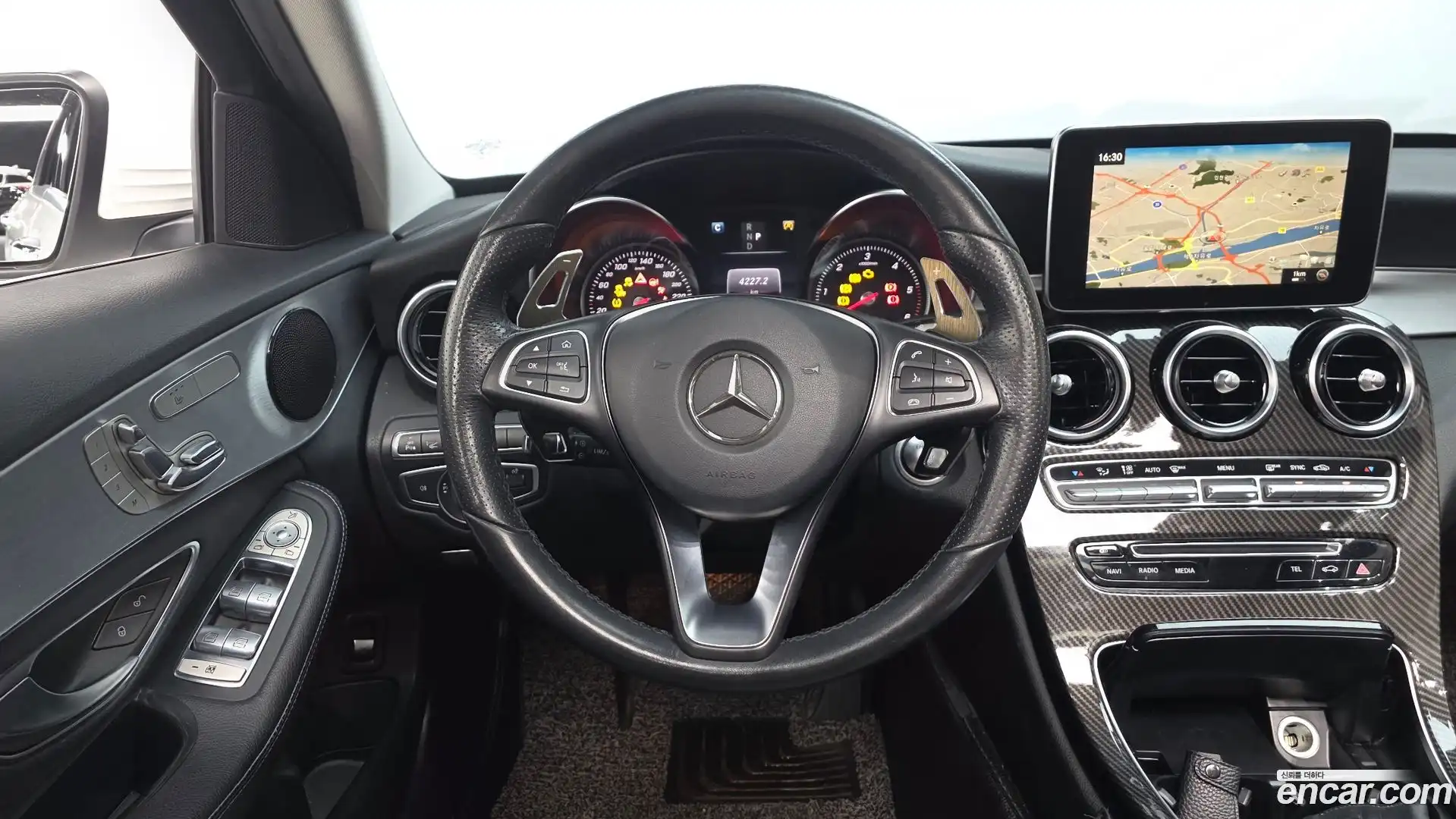 C-Class Mercedes-Benz 2017.6-OPTION-016