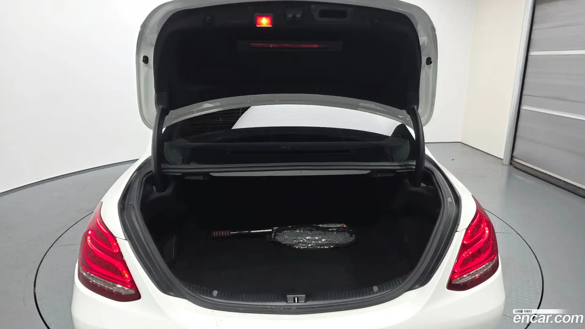 C-Class Mercedes-Benz 2017.6-OPTION-024