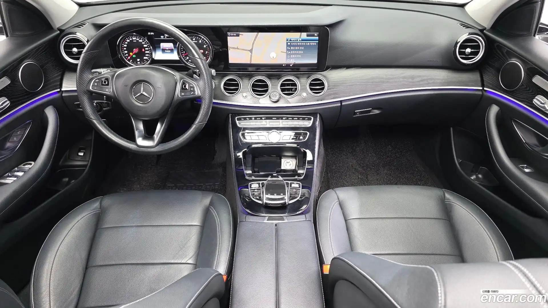E-Class Mercedes-Benz 2018.0-INNER-007