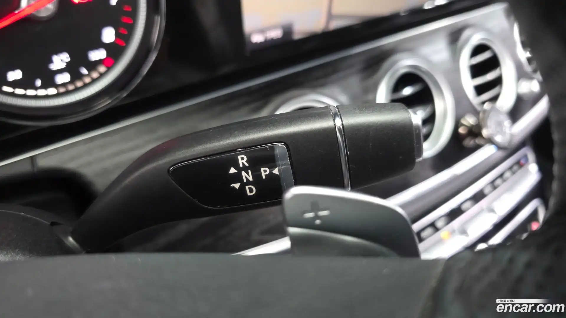 E-Class Mercedes-Benz 2018.0-INNER-009