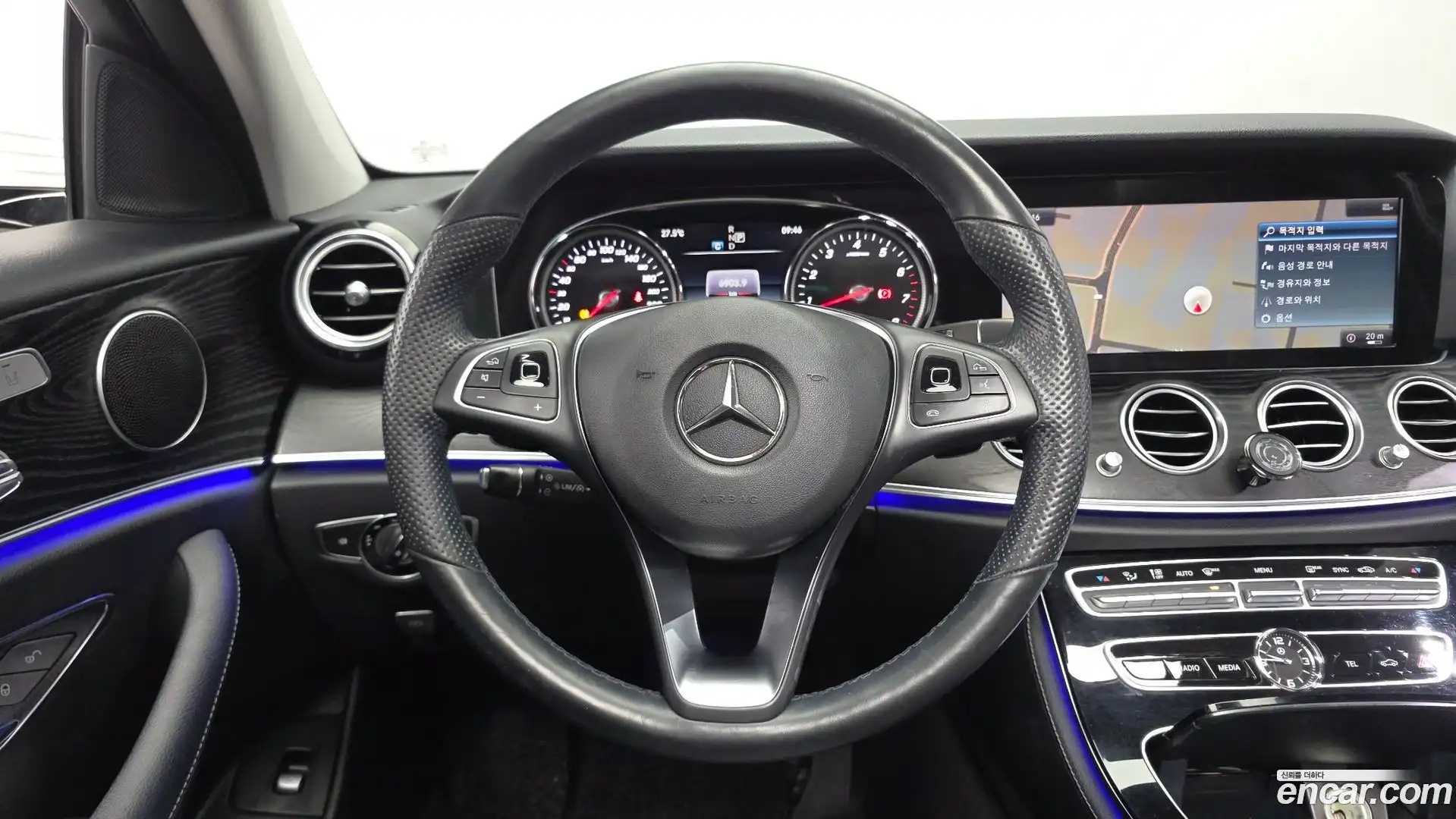 E-Class Mercedes-Benz 2018.0-OPTION-017