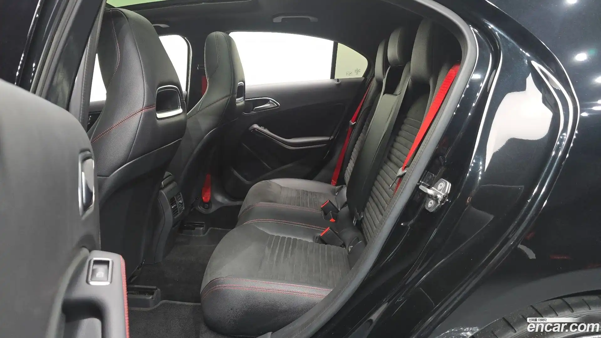 A-Class Mercedes-Benz 2018.2-OPTION-015