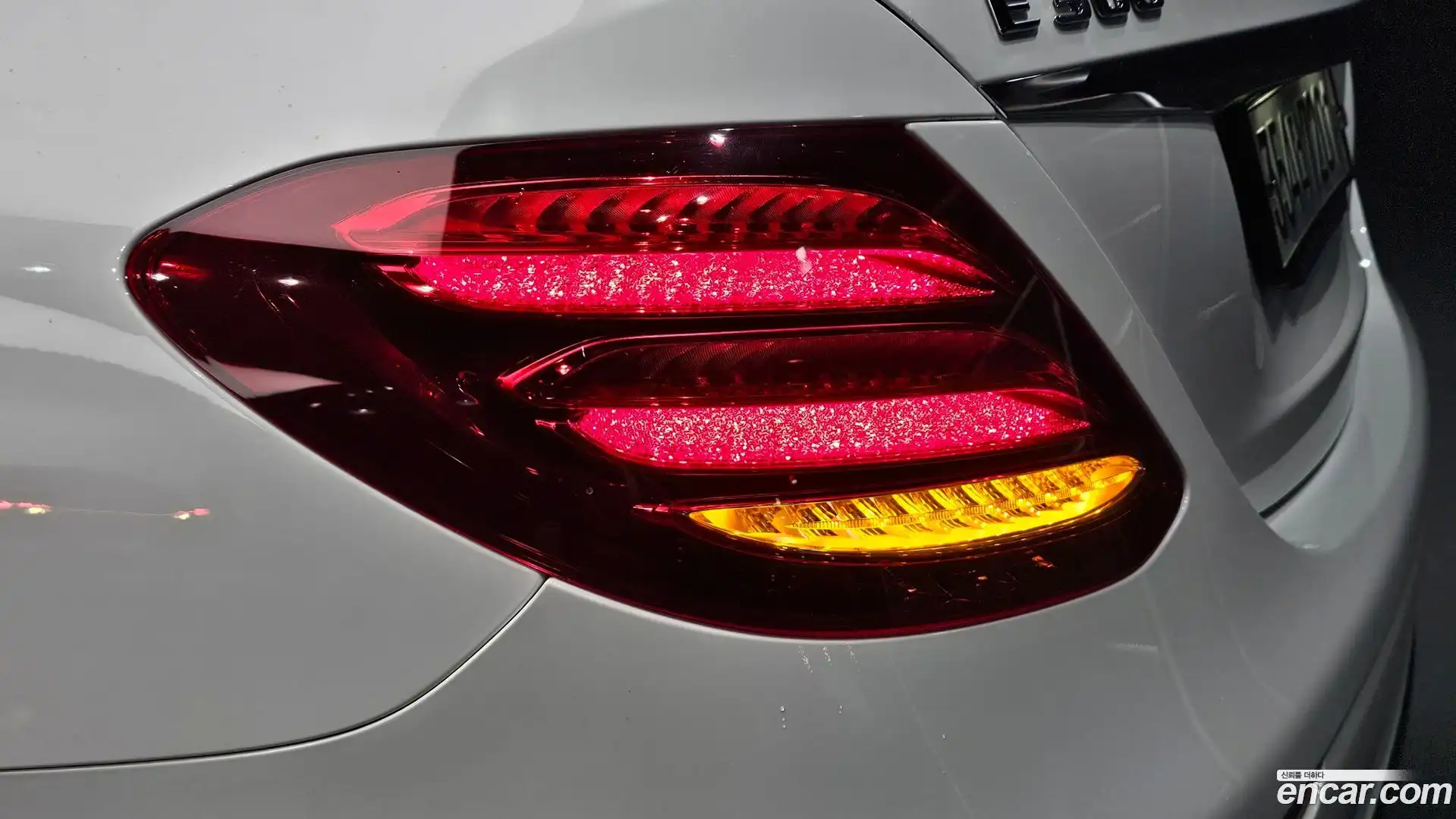 E-Class Mercedes-Benz 2019.8-OUTER-033
